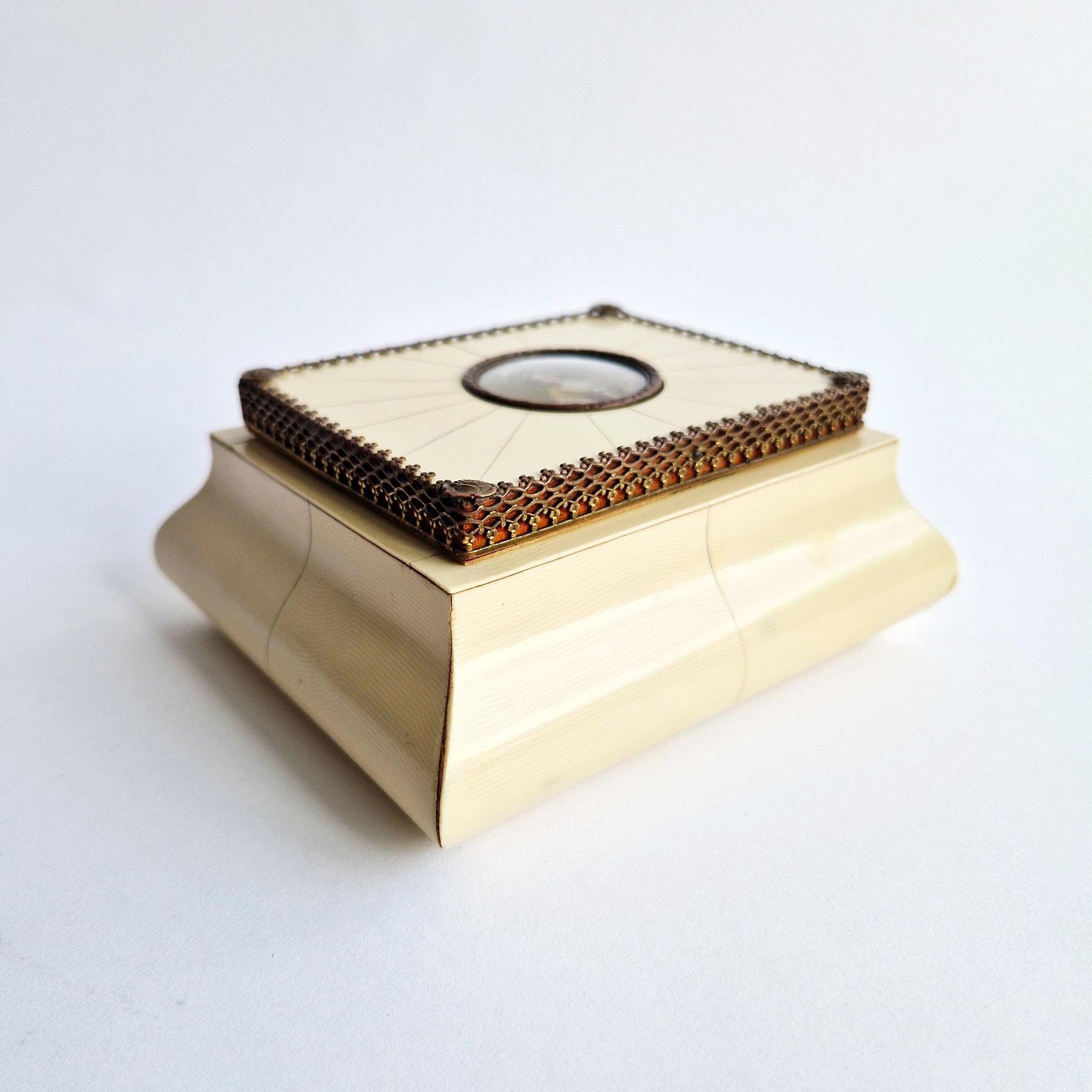 1950s Italian jewelry box with miniature portrait