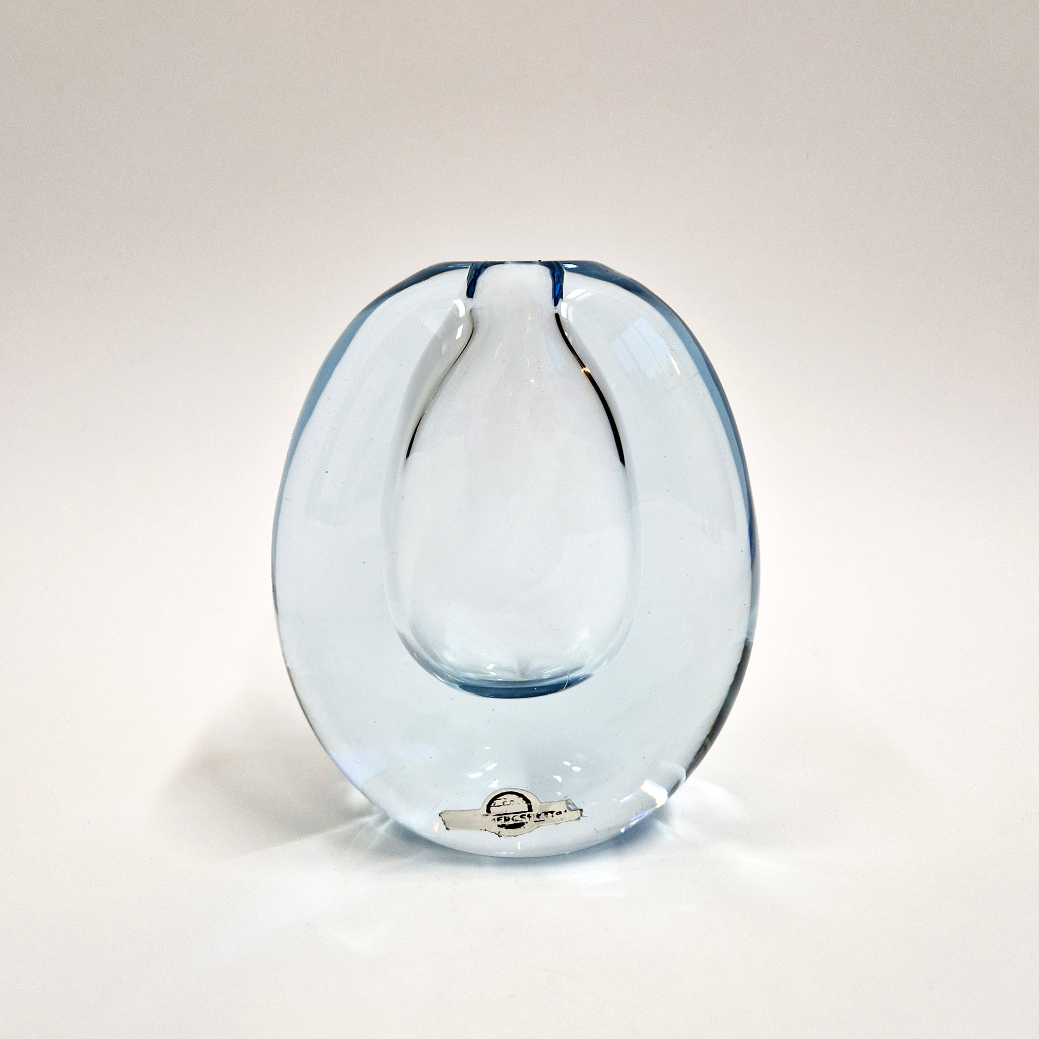 1950s crystal vase by Asta Strömberg for Strömbergshyttan