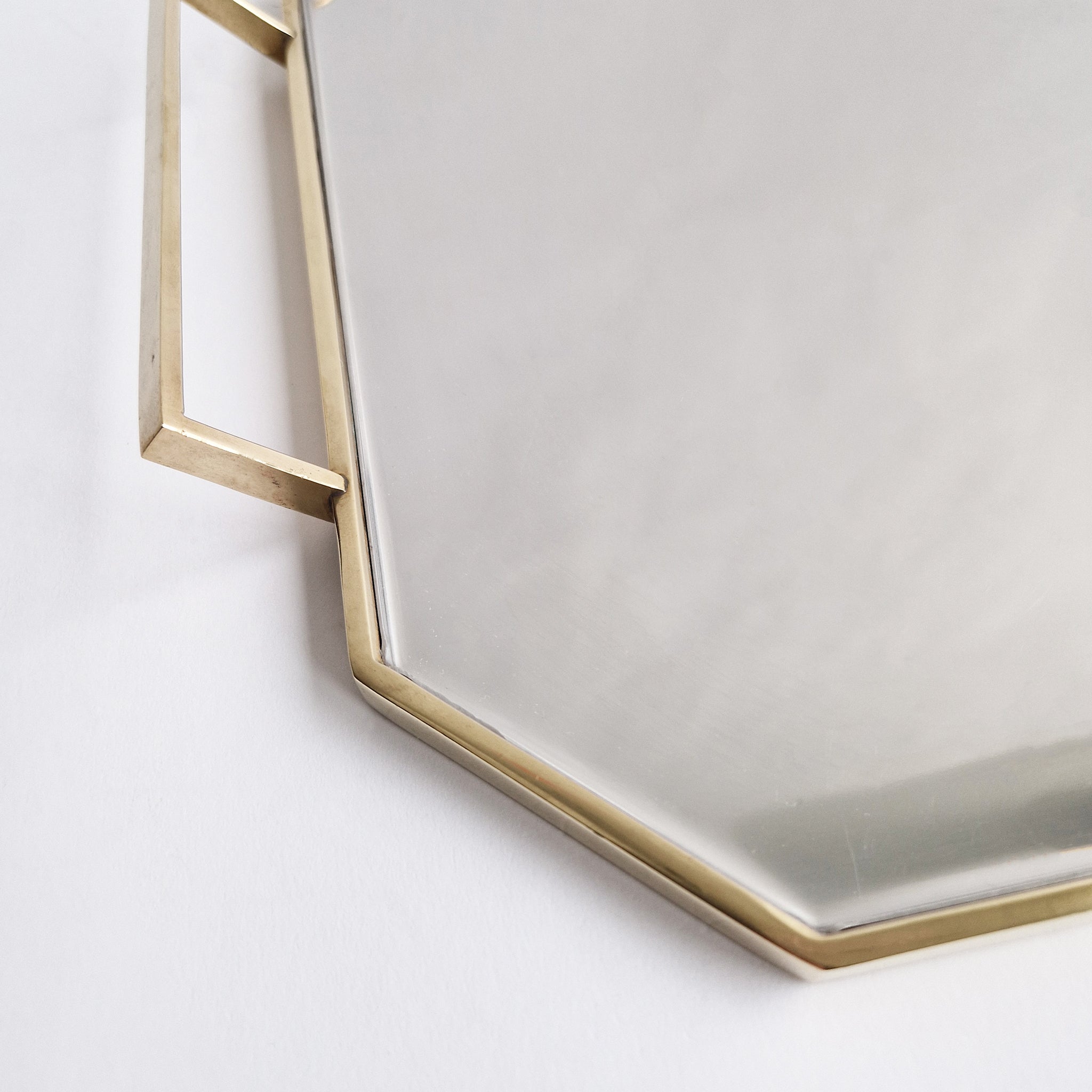 1970s Italian large brass tray by Gottinghen