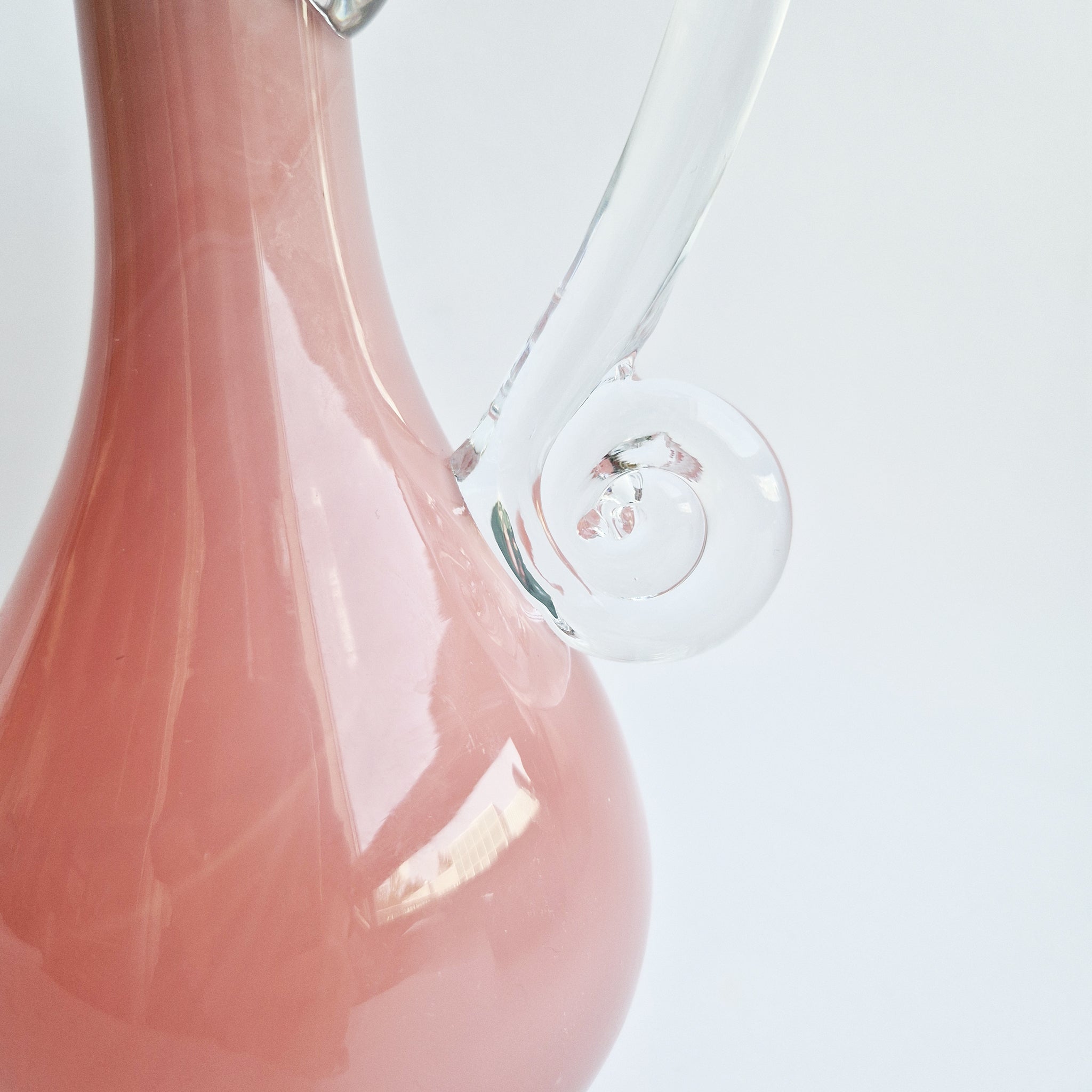 1980s pink glass vase by Jerzy Słuczan-Orkusz