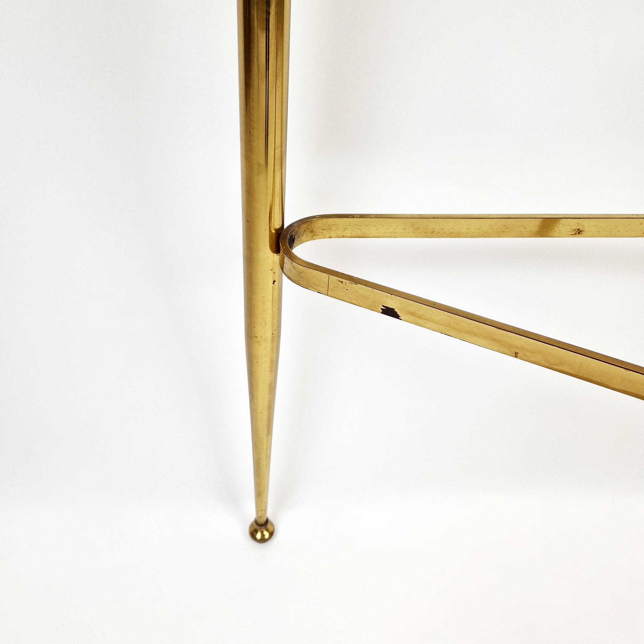 Italian mid-century console table with Portuguese pink marble and brass frame