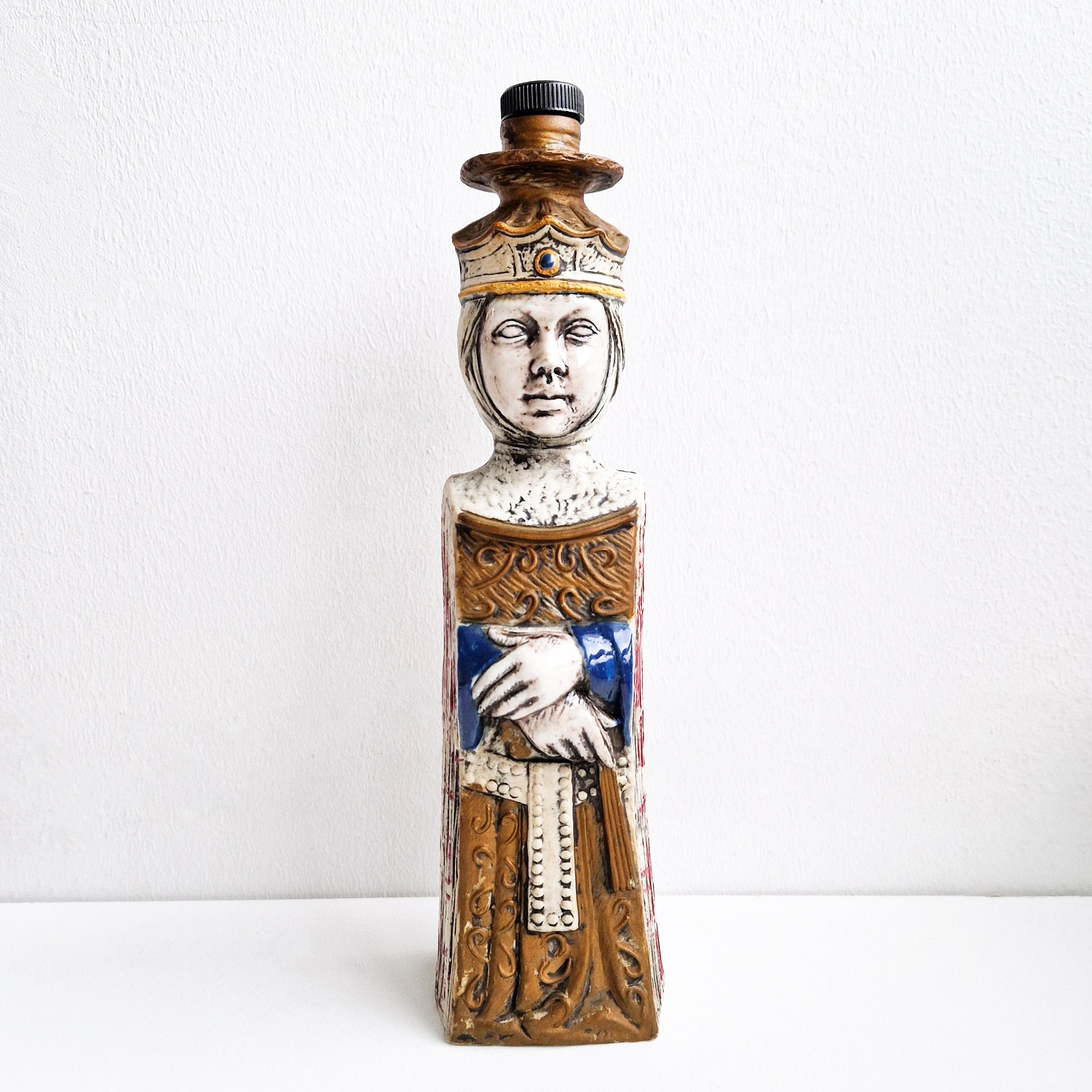 1960s ceramic liquor bottle in shape of a Queen