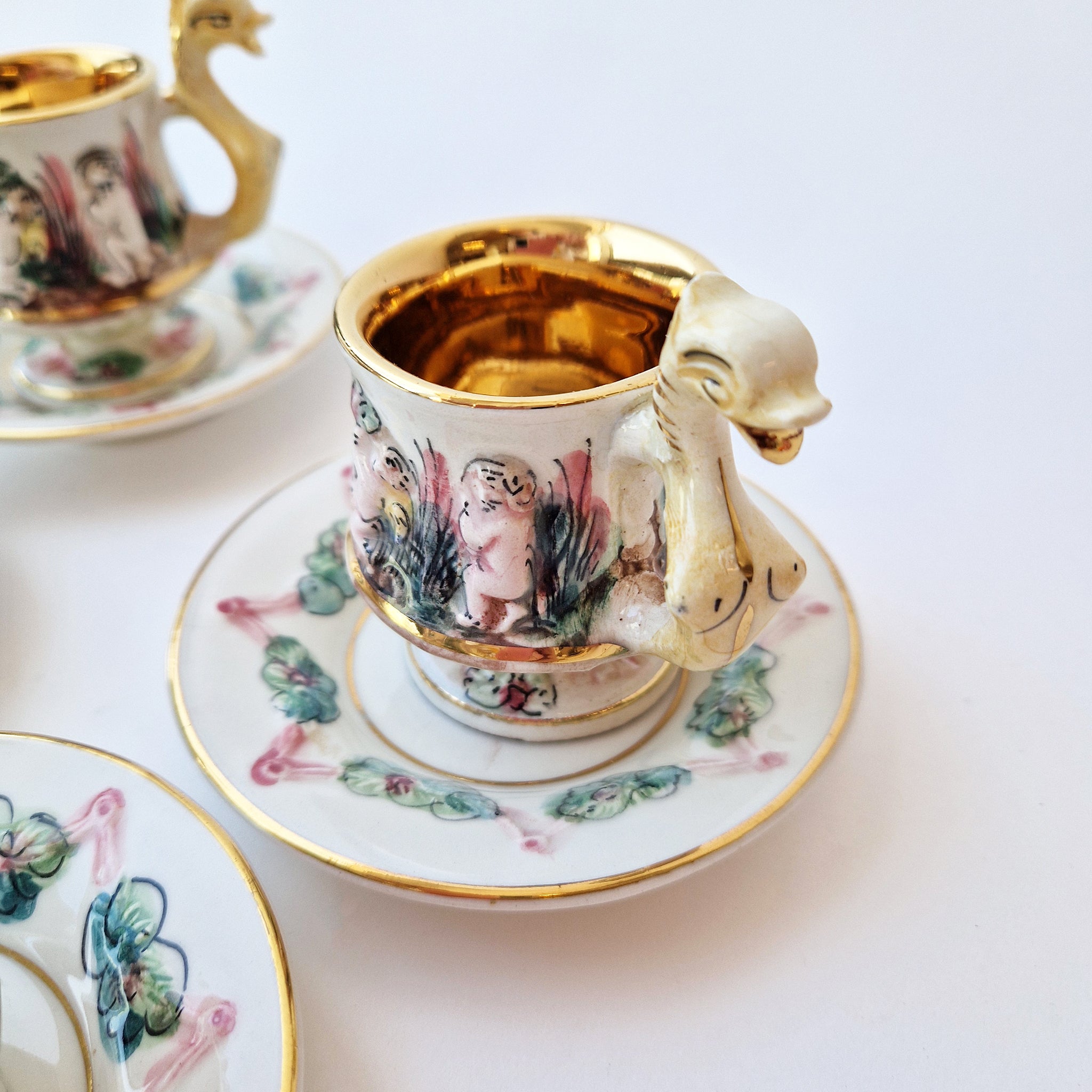 Mid-century coffee cups by R.Capodimonte