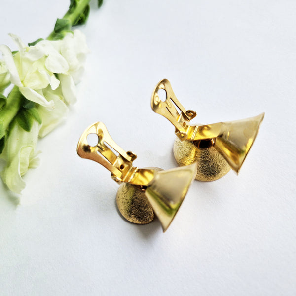 Pre-loved golden swirl clip-on earrings