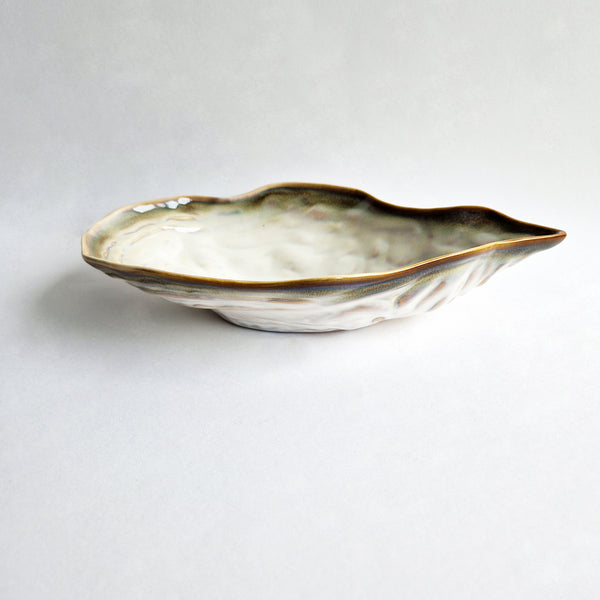 Pre-loved ceramic oyster shell bowl