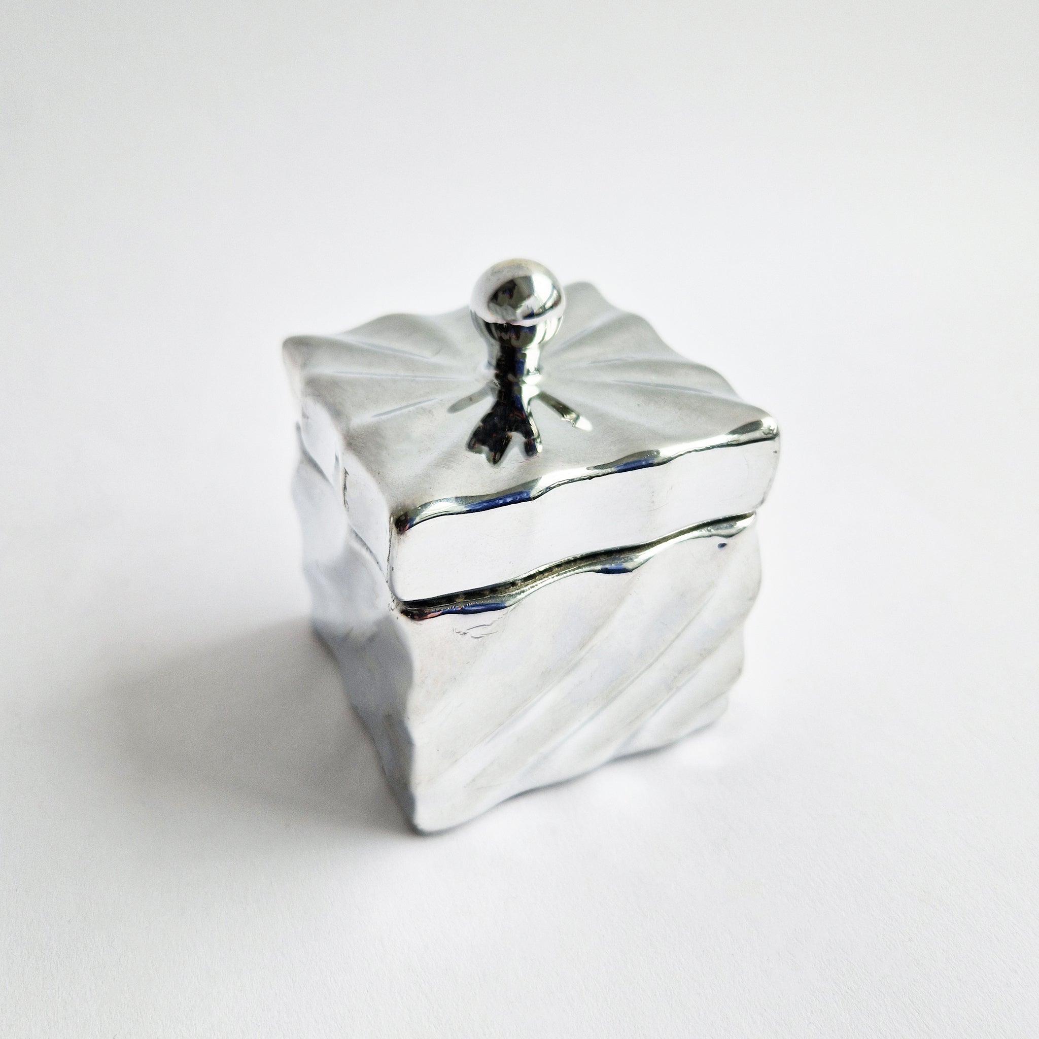 Pre-loved Italian silvered ceramic trinket box