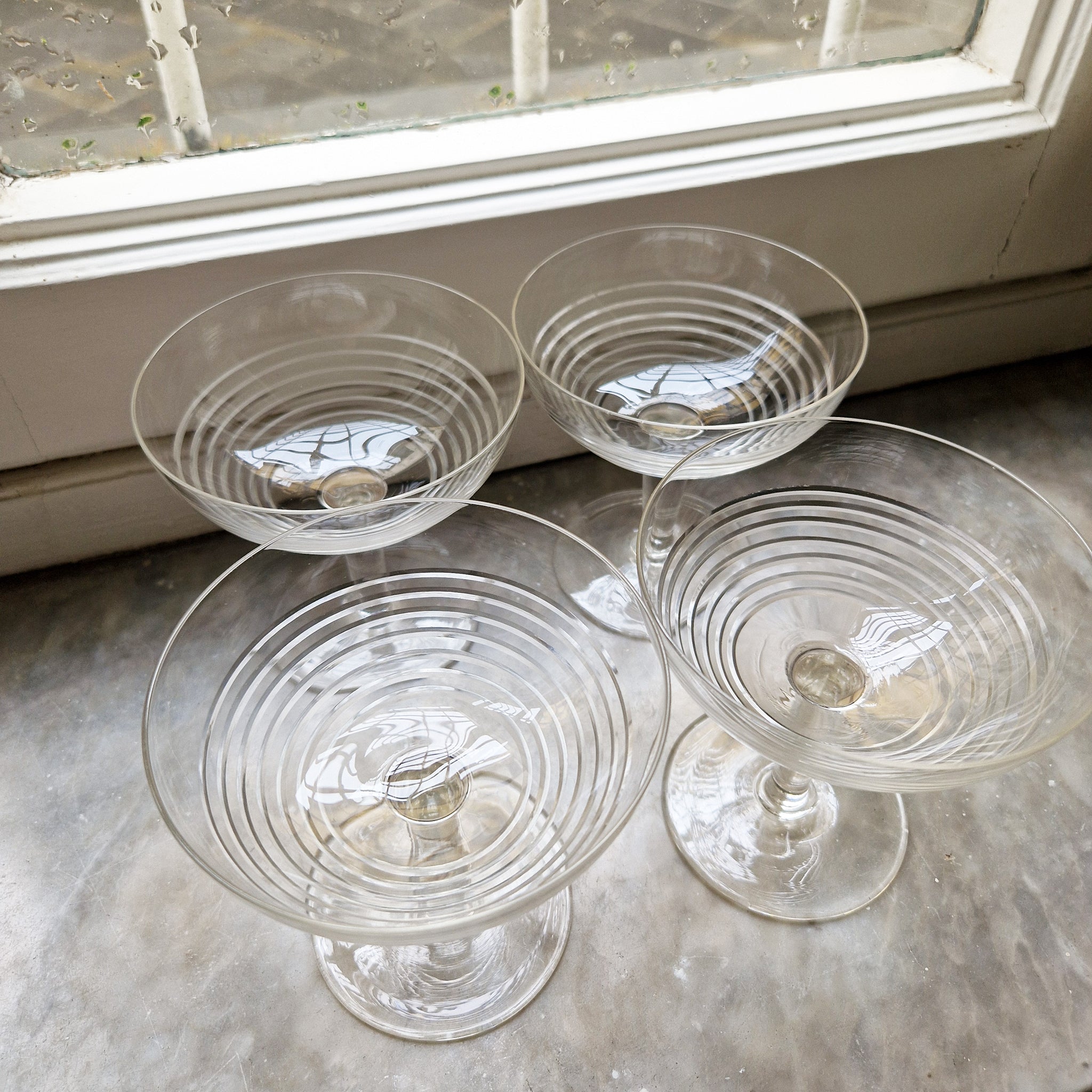 Vintage Italian champagne glasses set