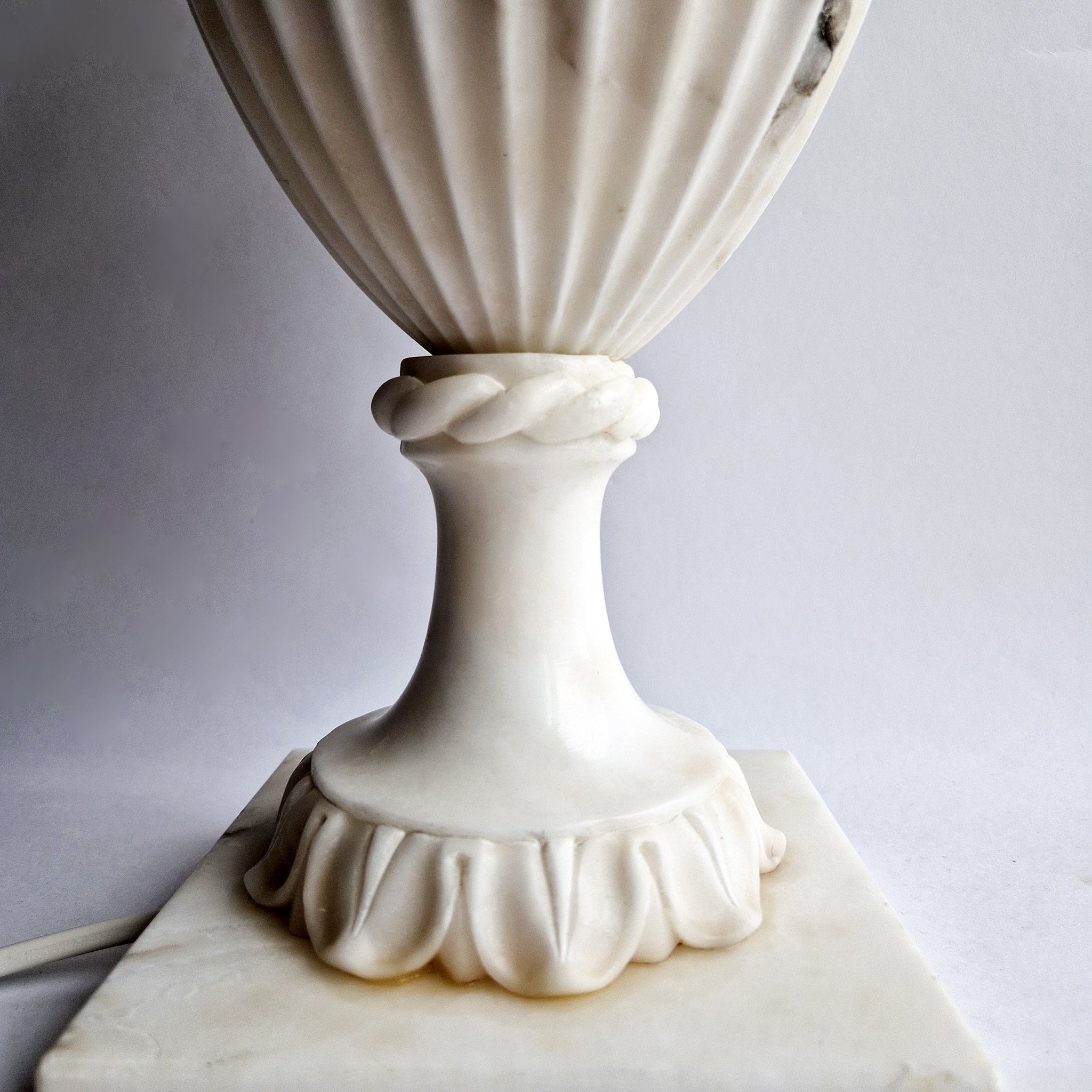 Vintage Italian XL alabaster table lamp
