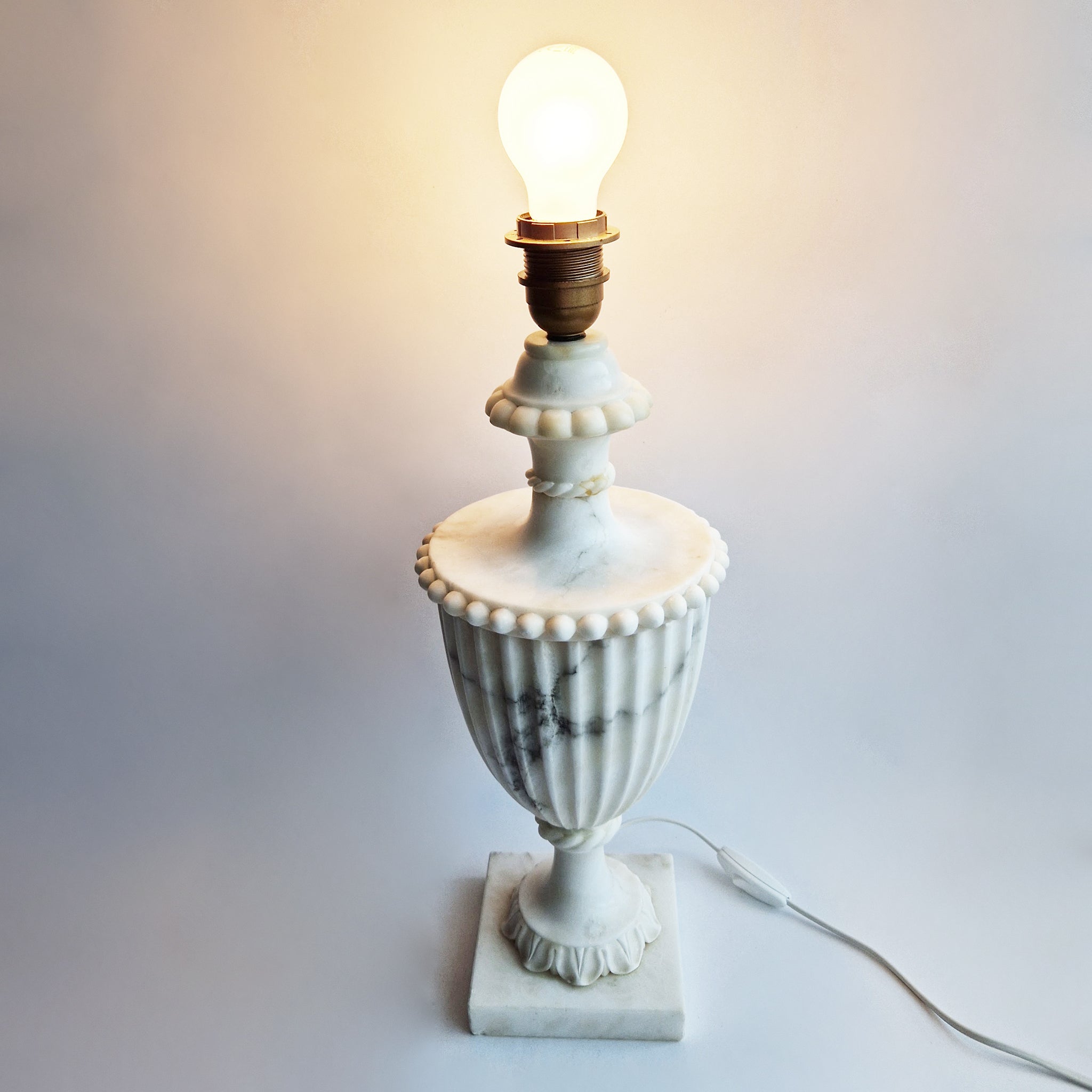 Vintage Italian XL alabaster table lamp