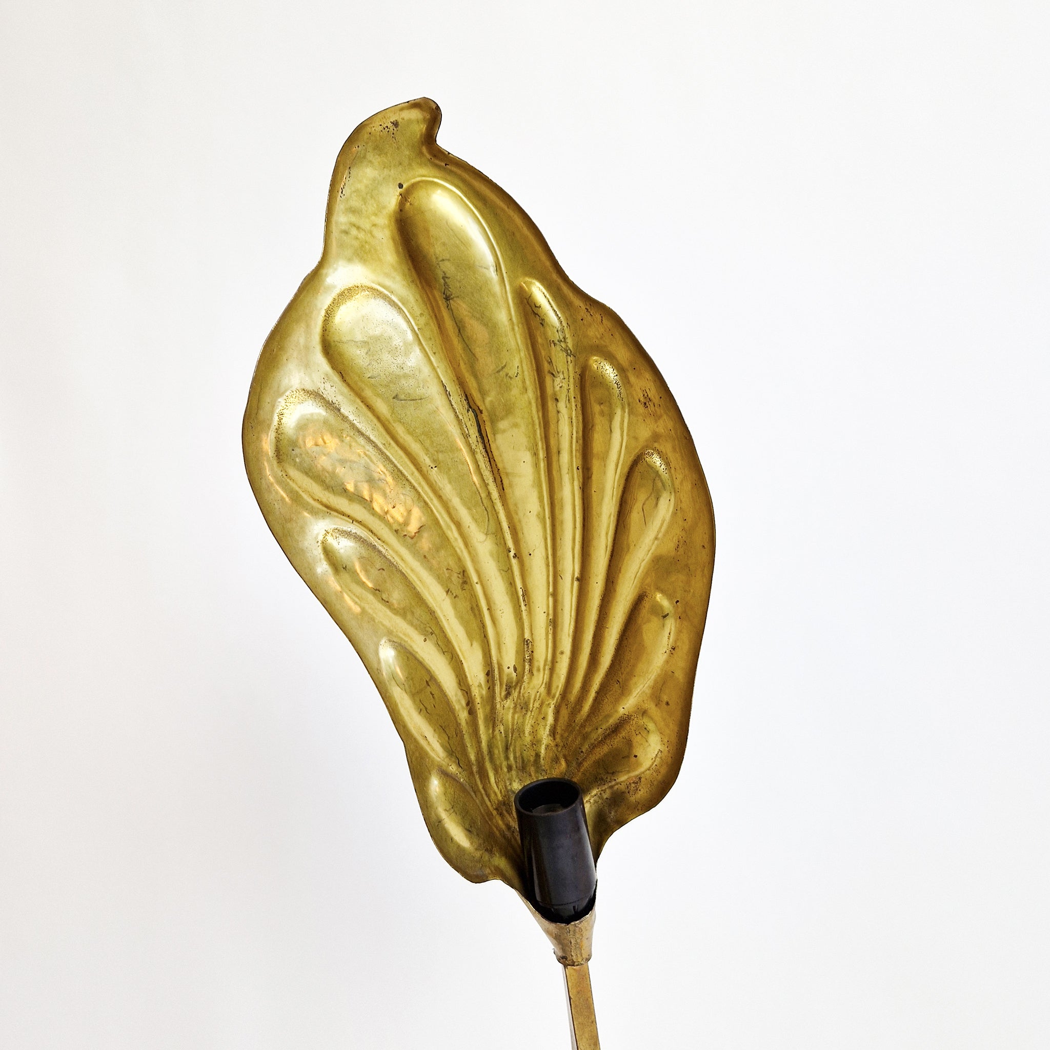 Vintage Italian brass leaf lamp by Carlo Giorgi for Bottega Gadda