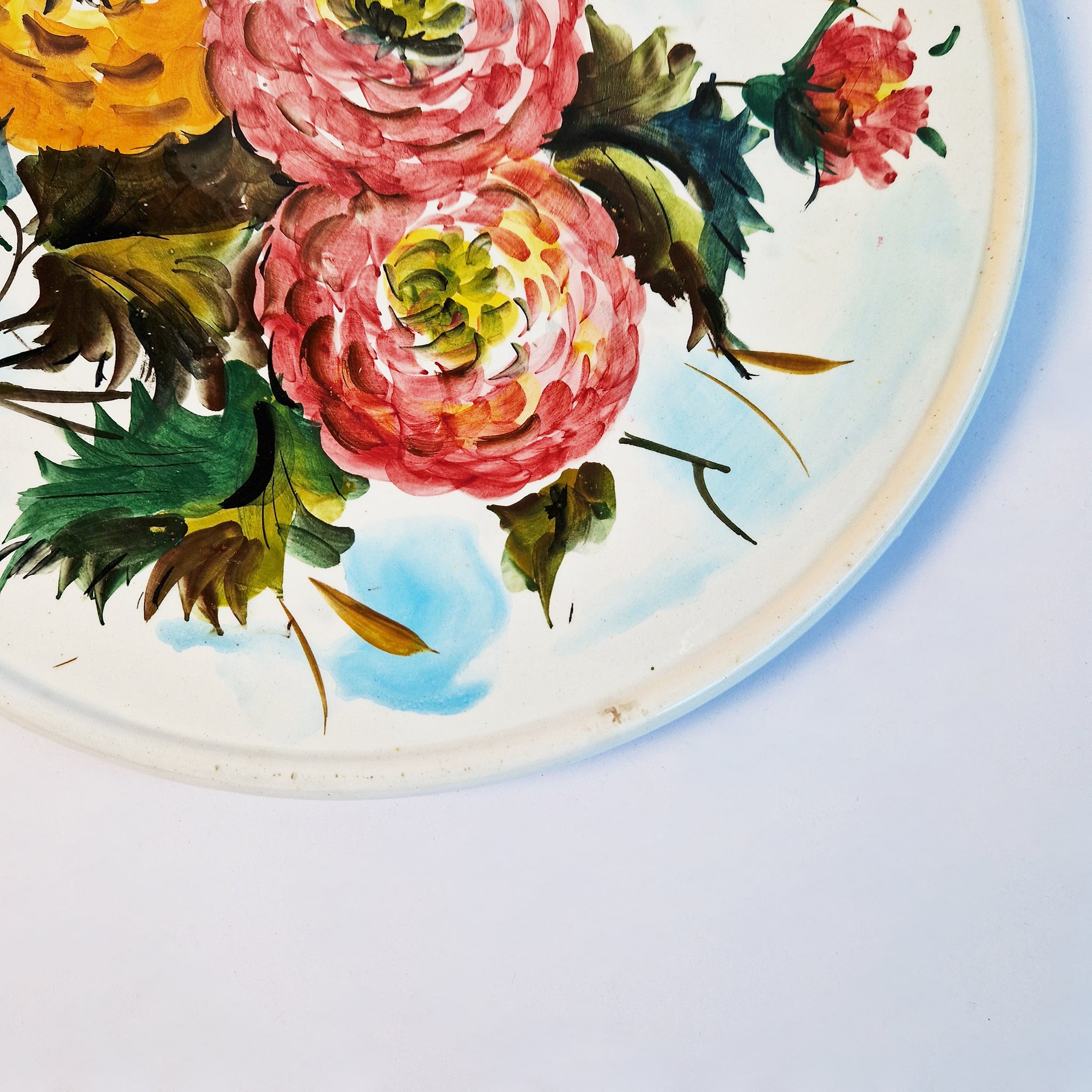 Mid-century Italian ceramic dish with flower motif