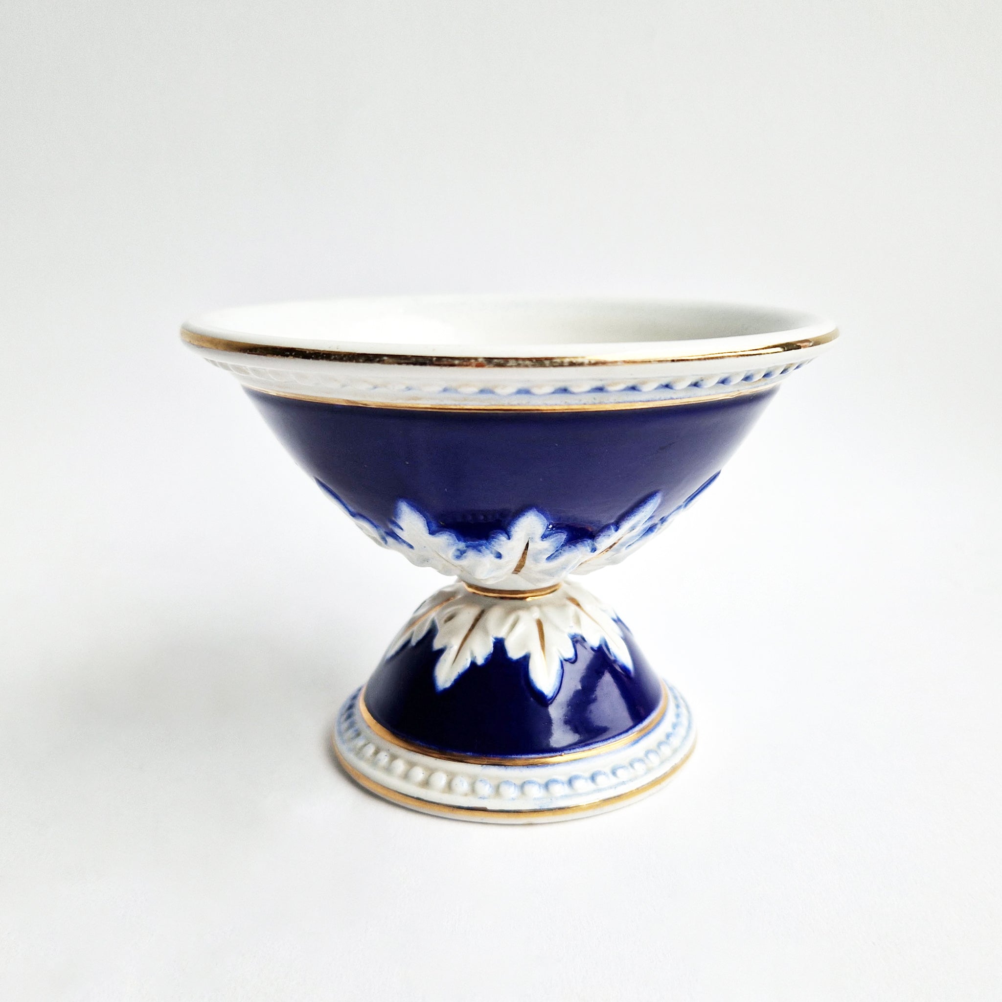 Vintage Italian footed ceramic trinket dish