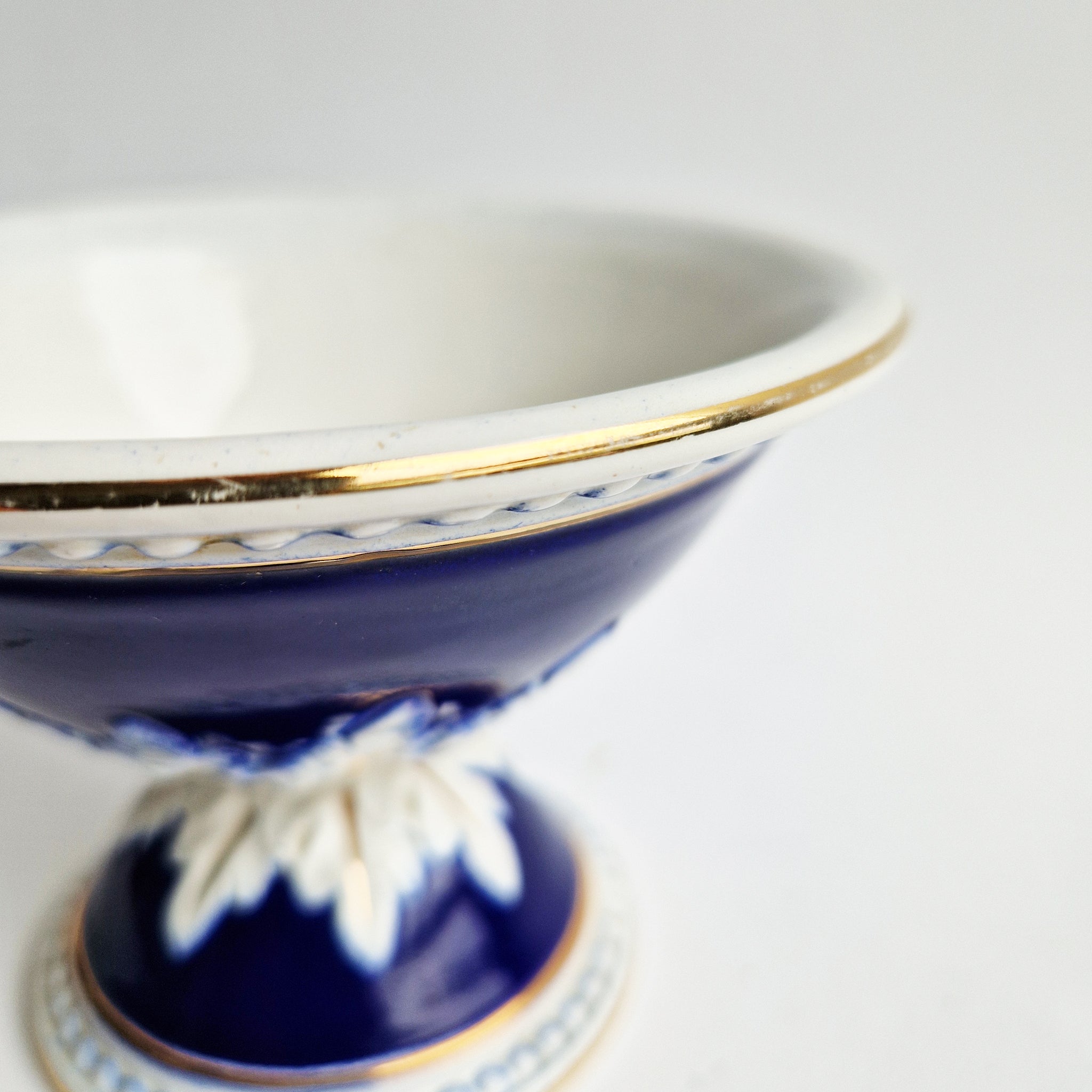 Vintage Italian footed ceramic trinket dish