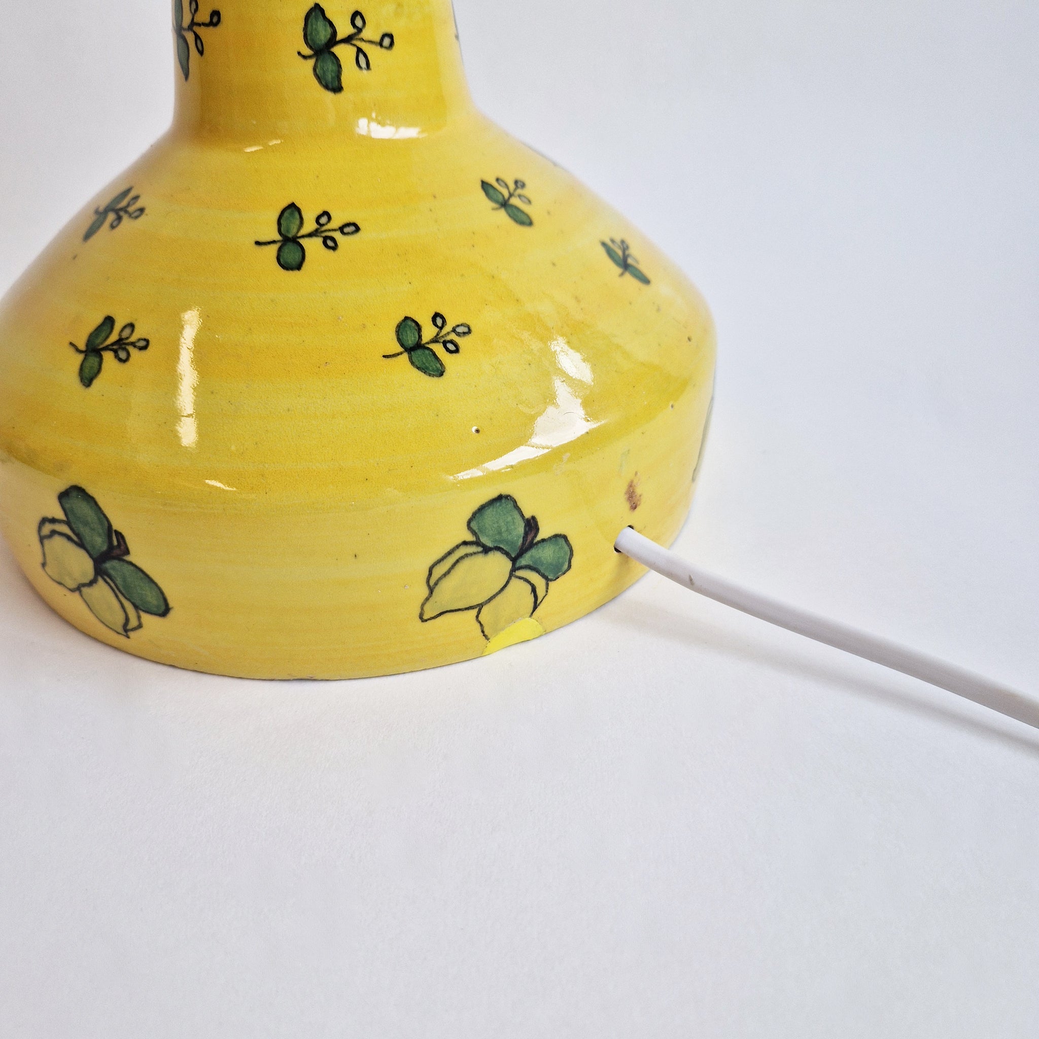 Vintage Italian ceramic table lamp with lemons