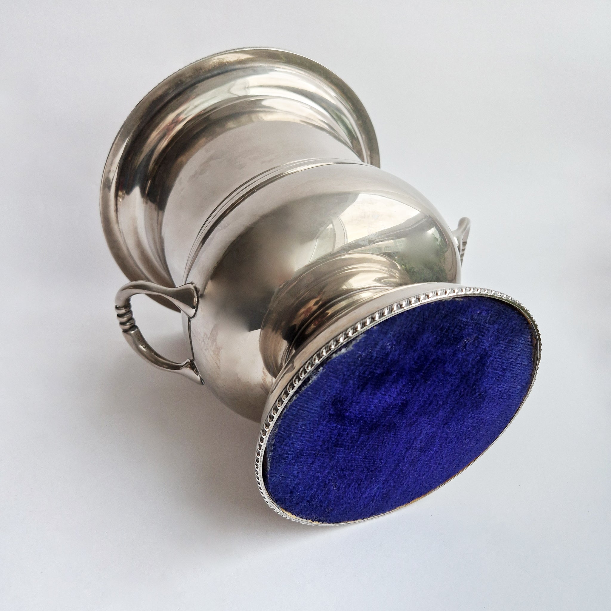 Mid-century Medici-style champagne cooler