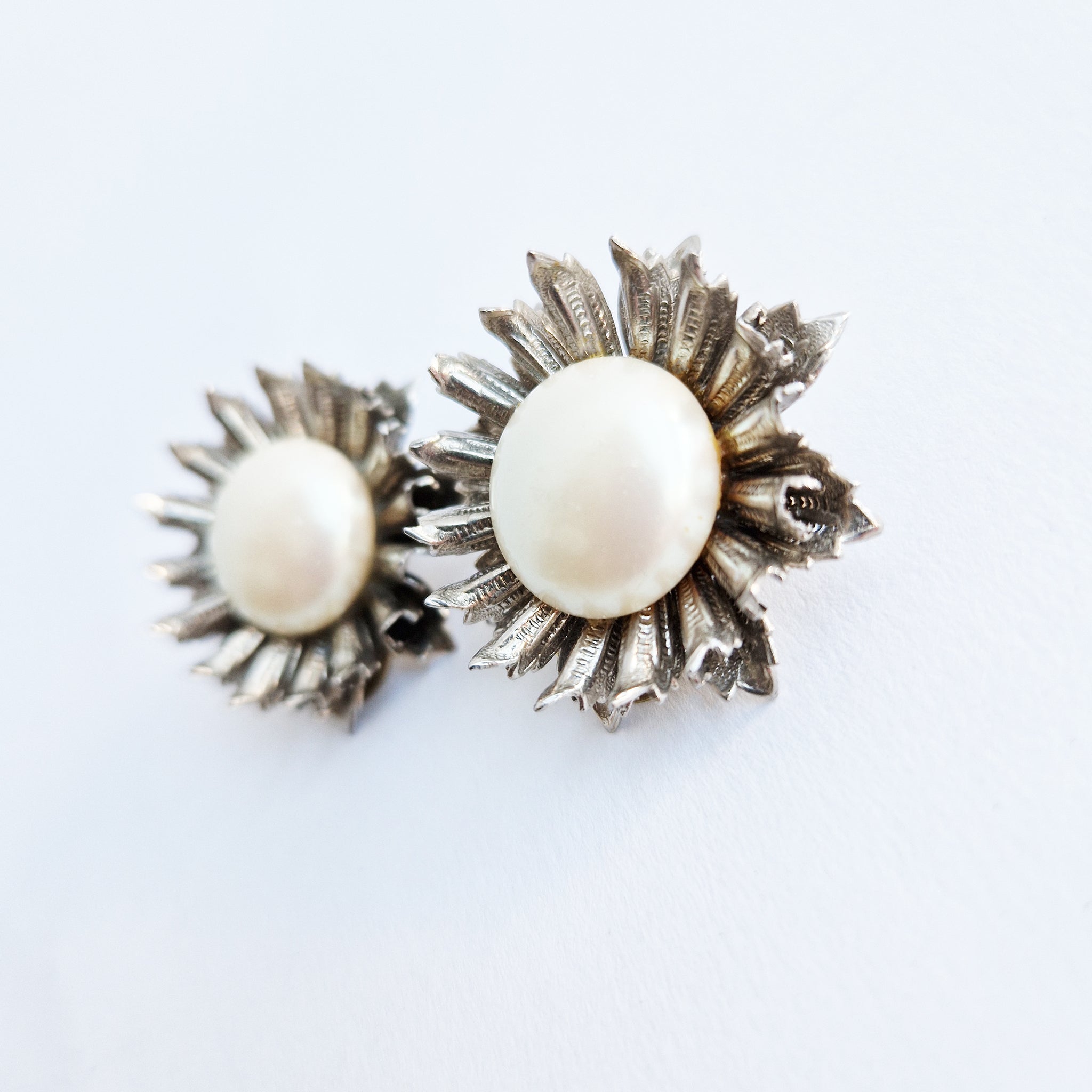 Vintage Italian pearl flower clip earrings