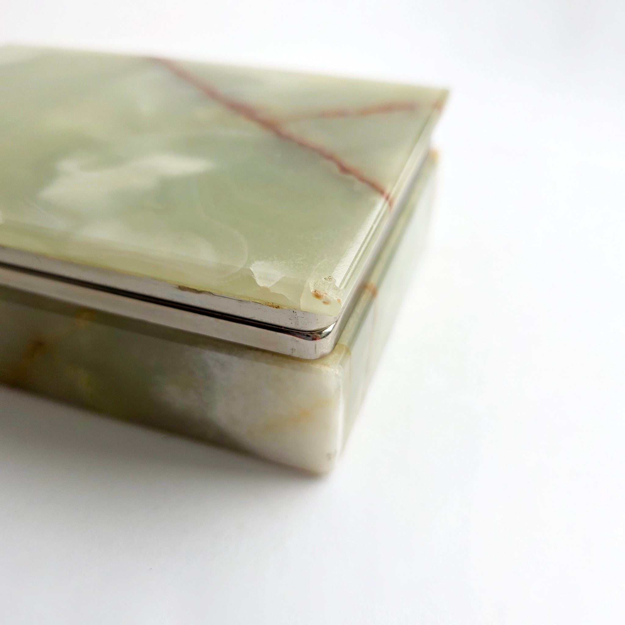 1970s Italian onyx jewelry box