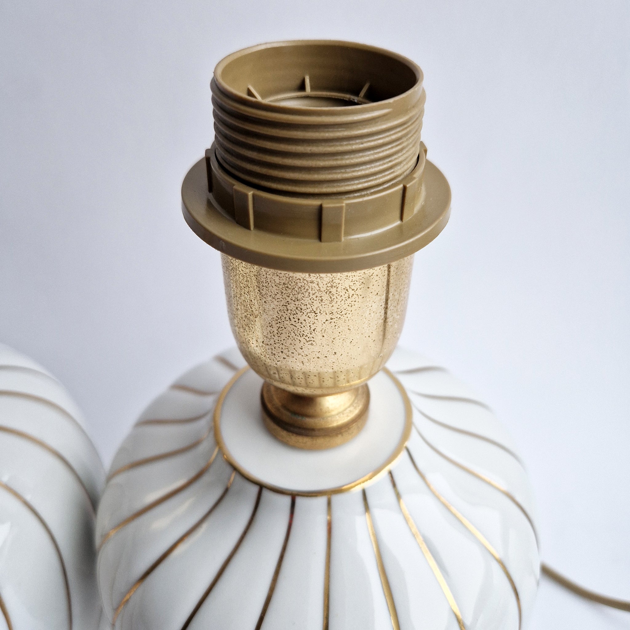 Vintage Italian porcelain table lamp pair