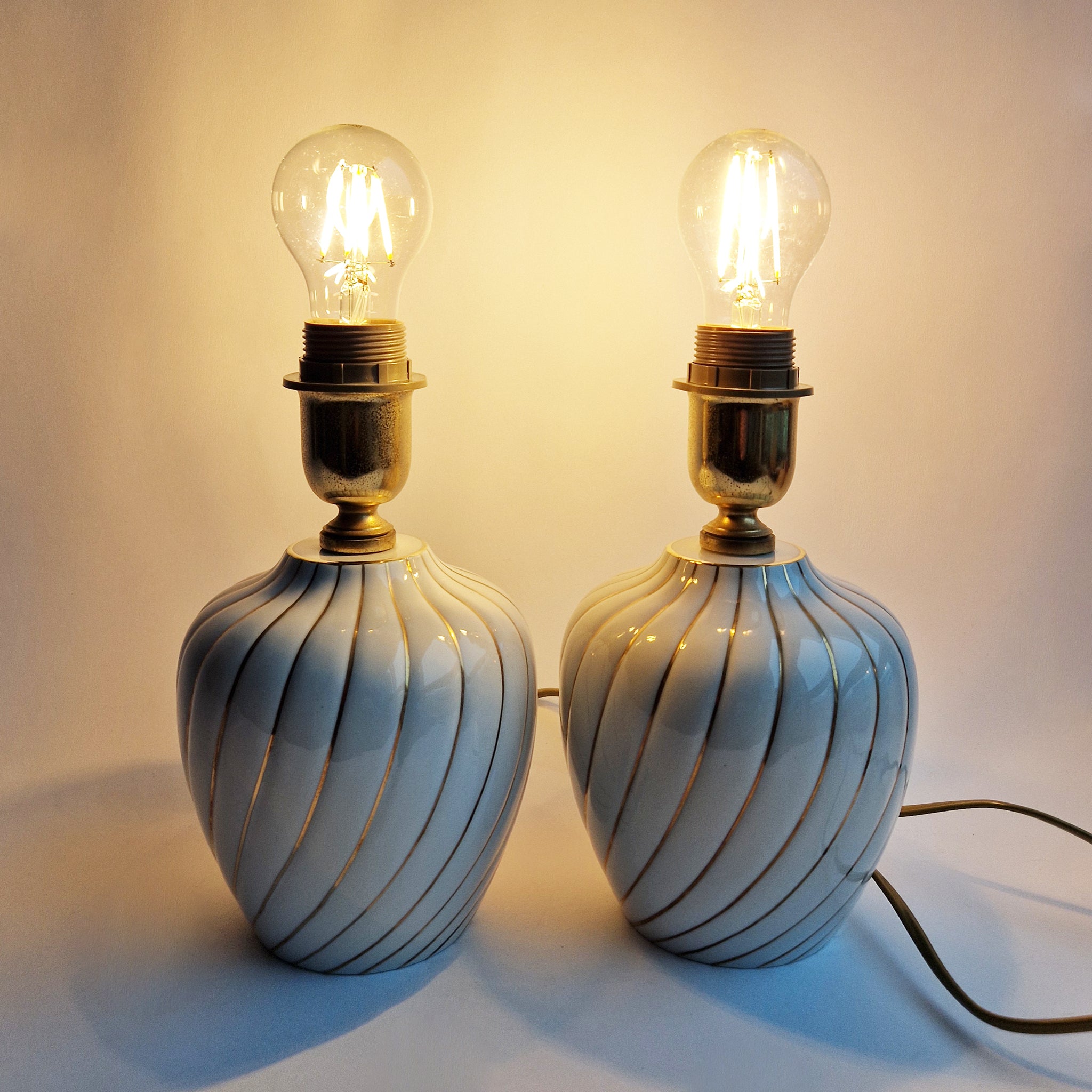 Vintage Italian porcelain table lamp pair