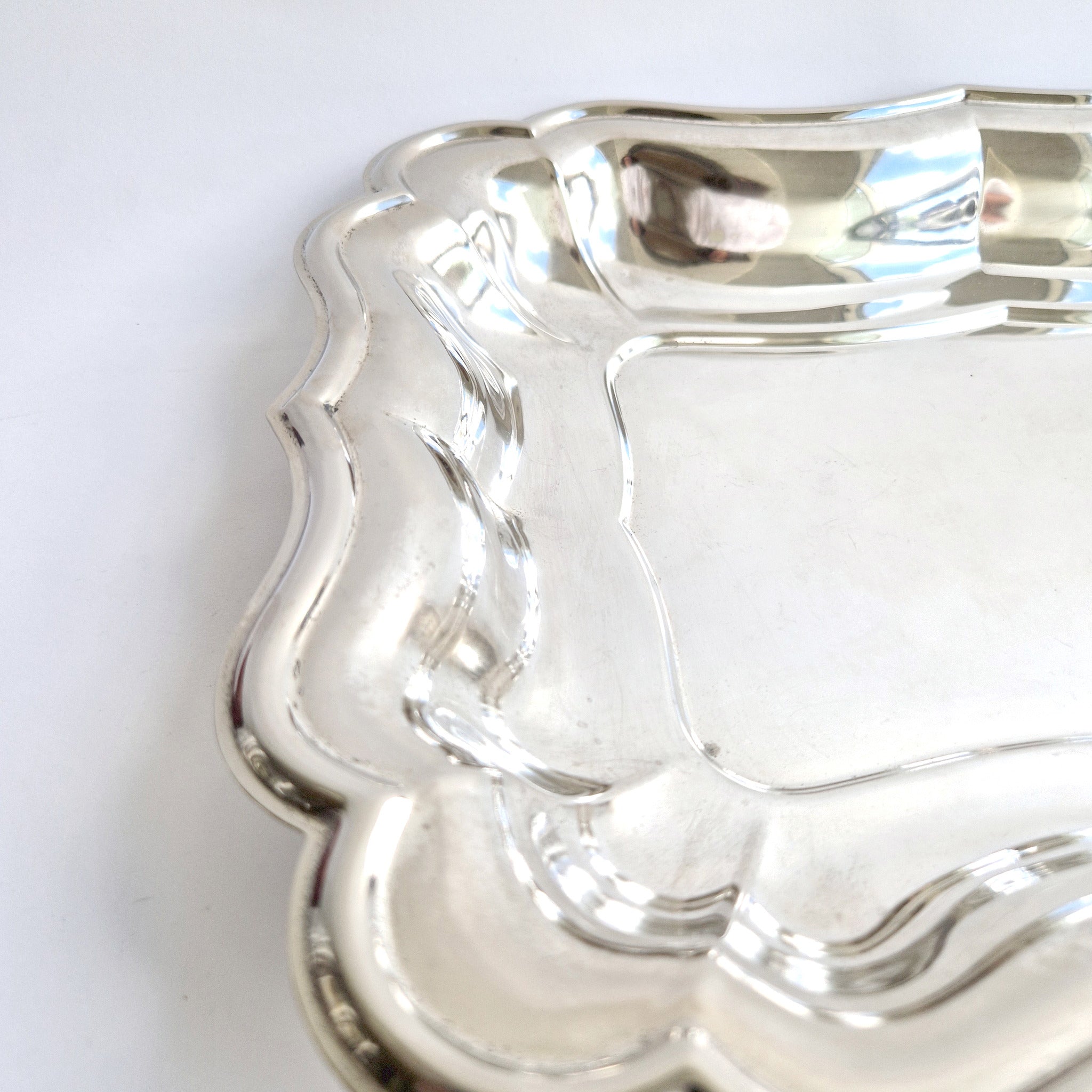 Vintage Italian large scalloped tray