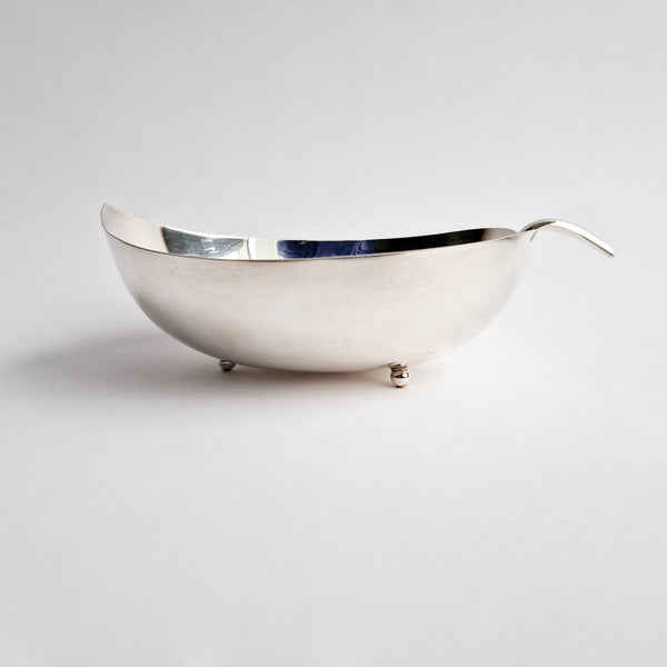 Vintage silver-plated leaf trinket bowl by de Uberti