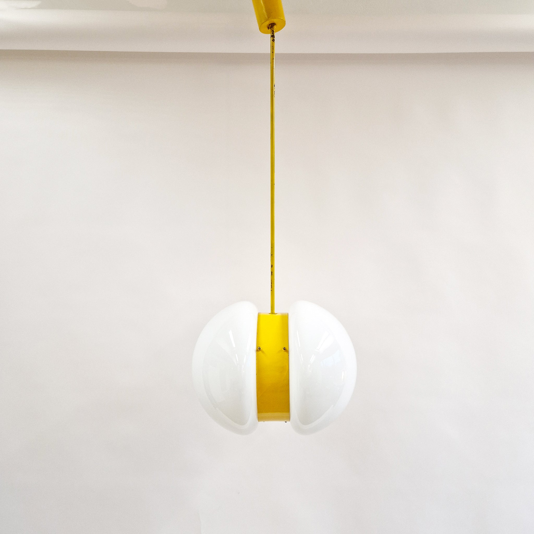 1960s Italian space-age pendant light