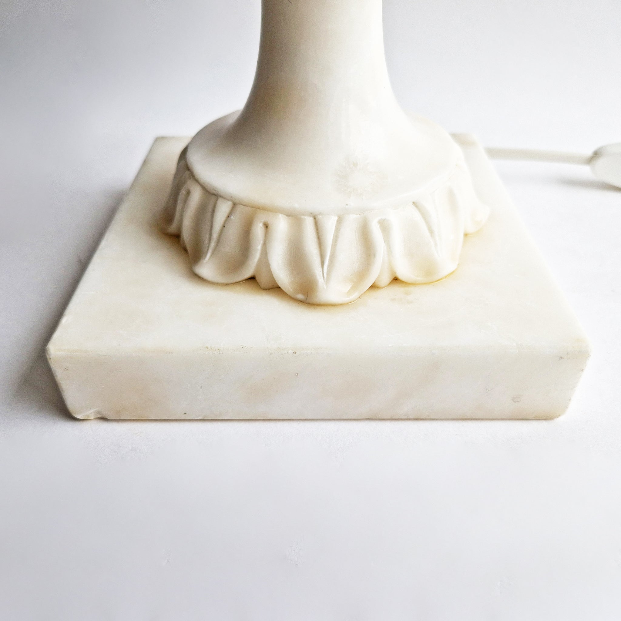 Vintage Italian XL alabaster table lamp