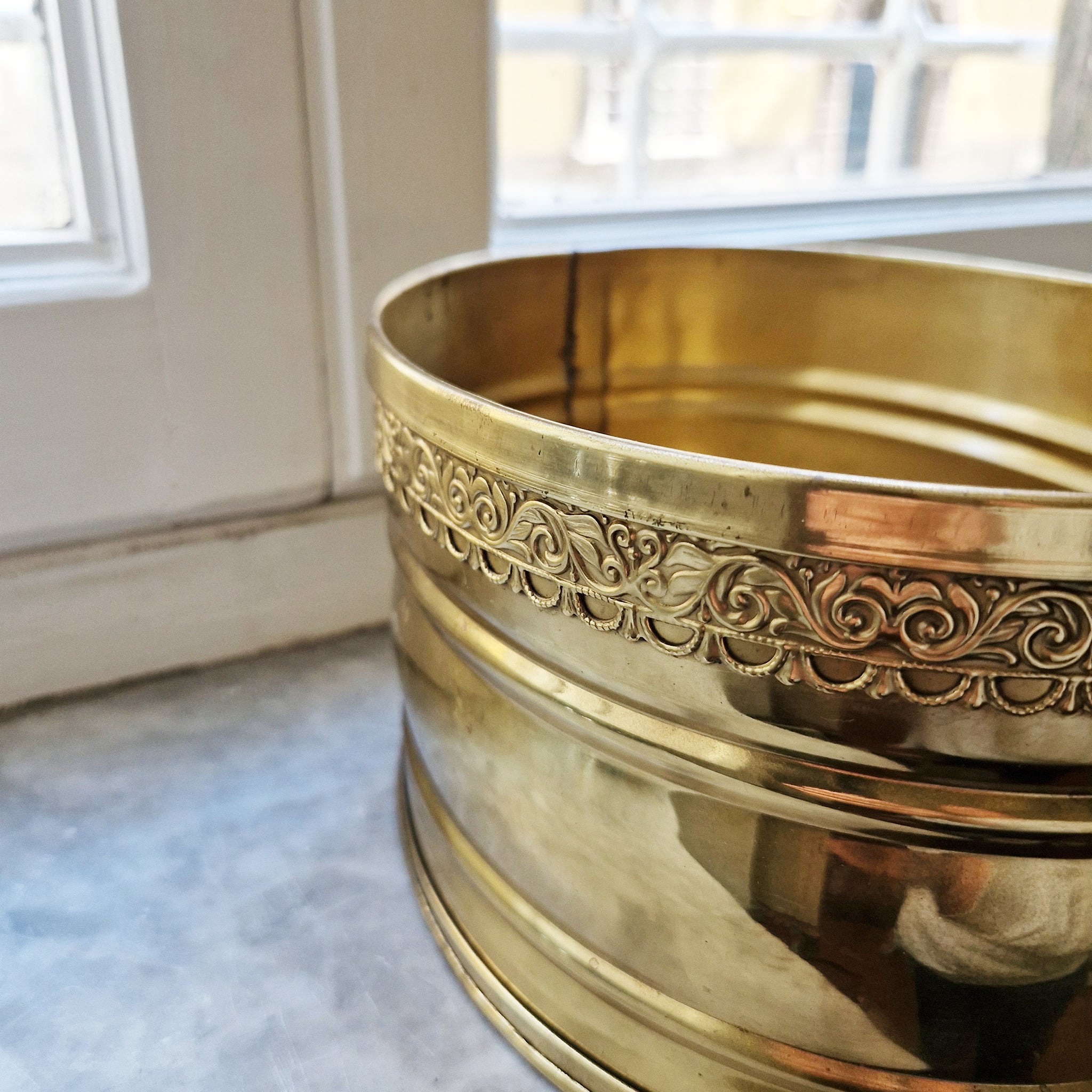 Vintage Italian oval brass planter