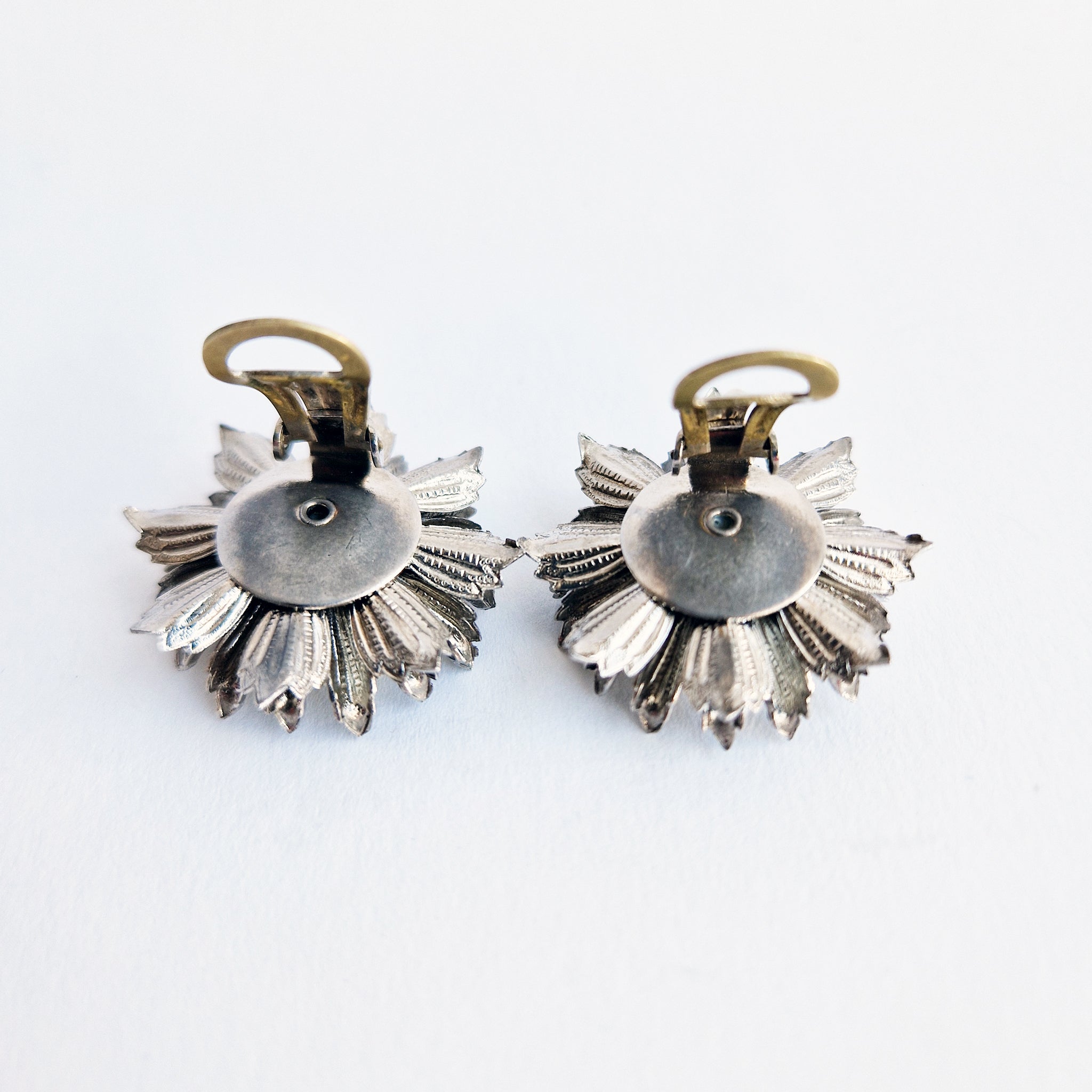 Vintage Italian pearl flower clip earrings
