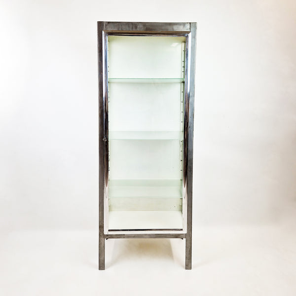 1940s Italian medical cabinet with 3 shelves