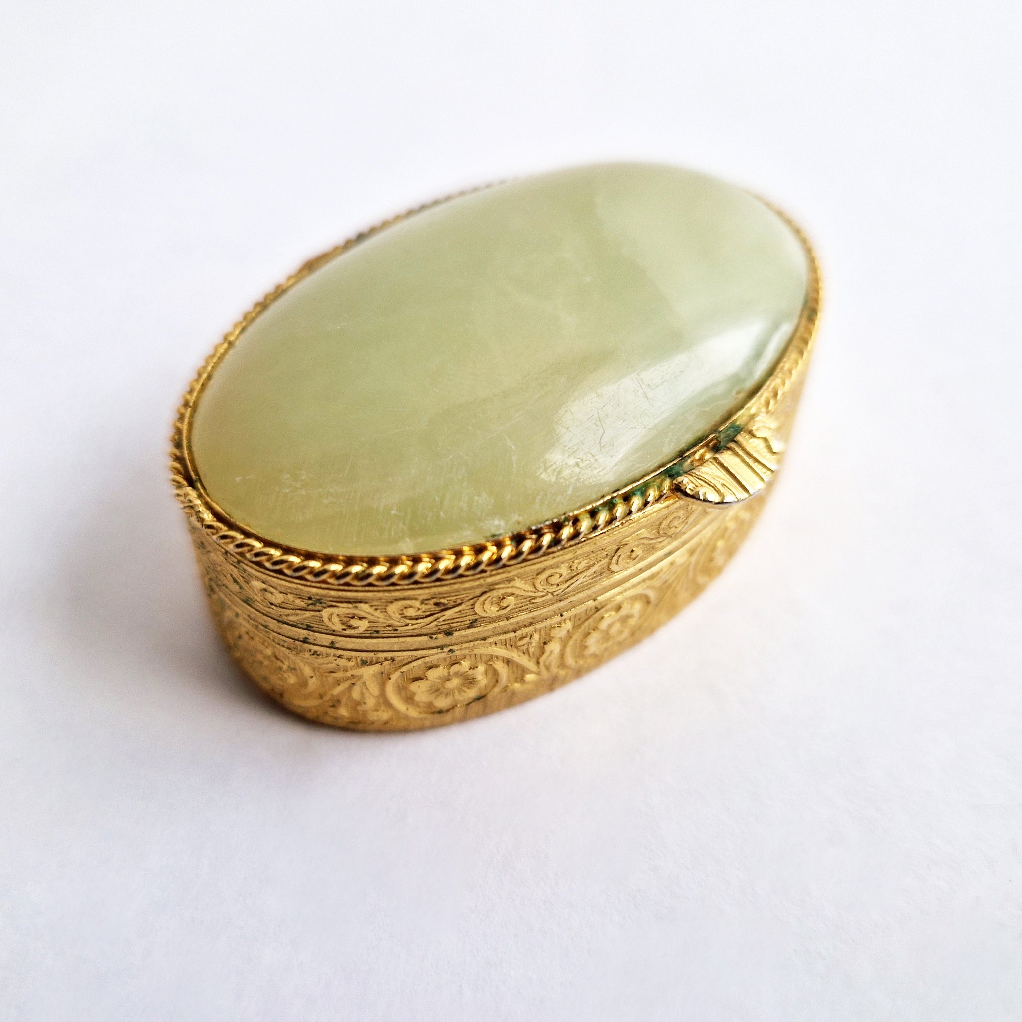 Vintage Italian onyx pill box
