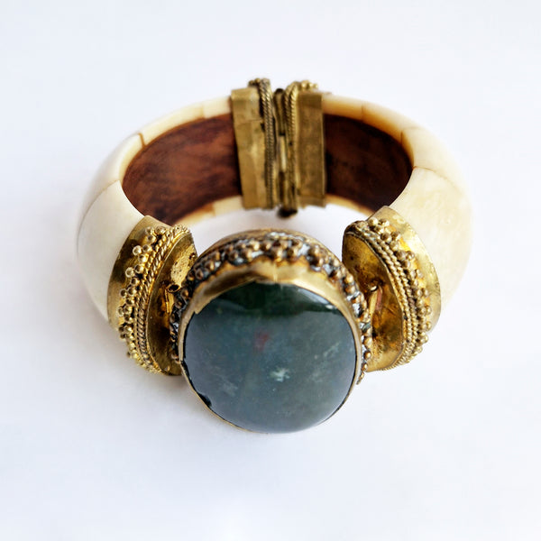 Vintage stone bracelet