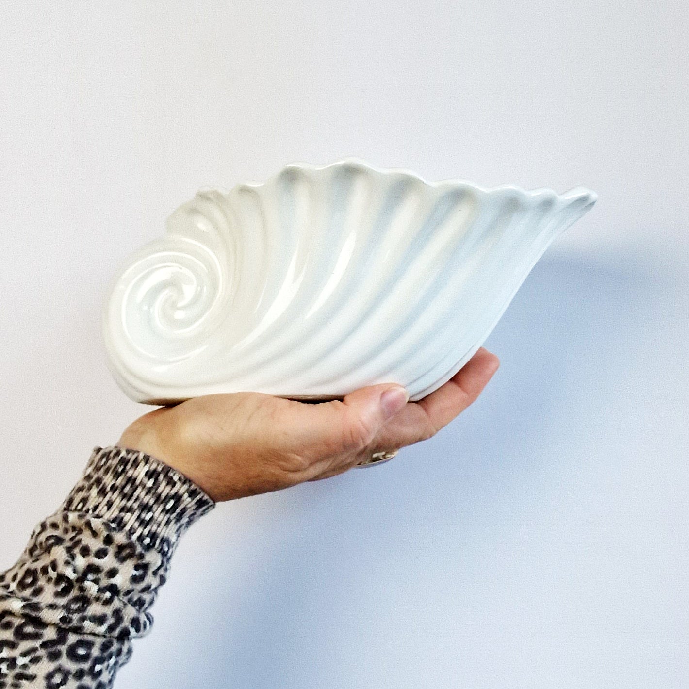 Vintage Italian ceramic shell