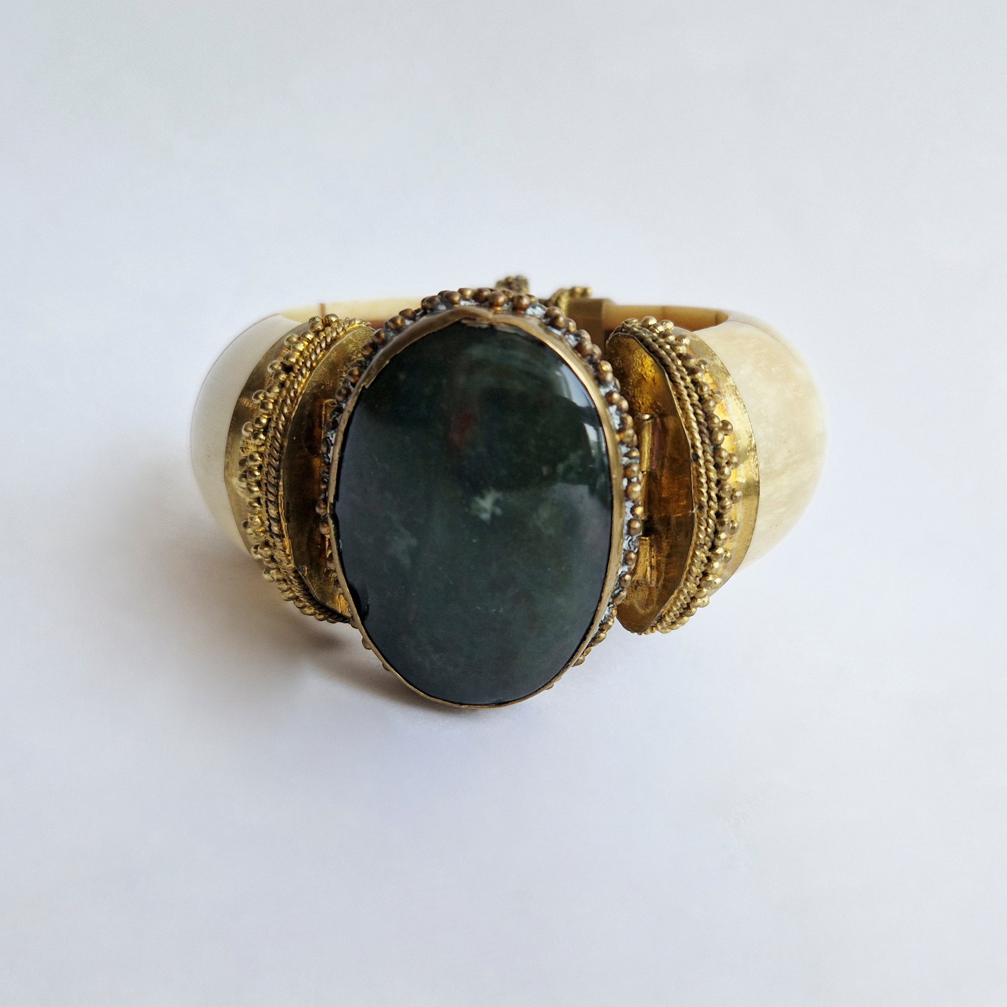 Vintage stone bracelet