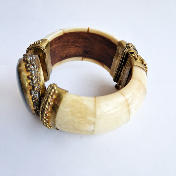 Vintage stone bracelet