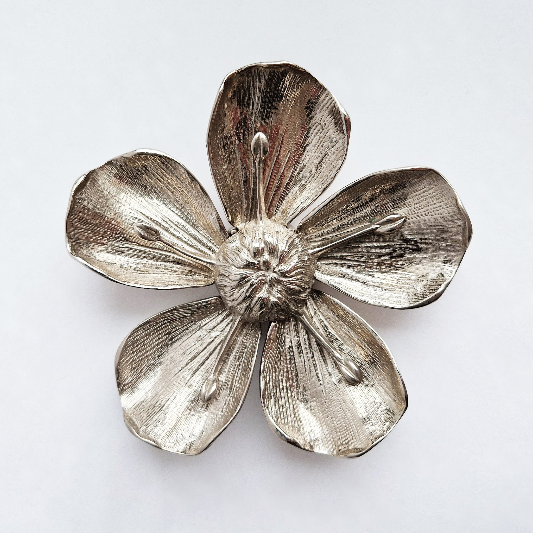 1970s Gucci-style flower ashtray