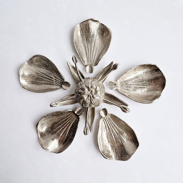 1970s Gucci-style flower ashtray