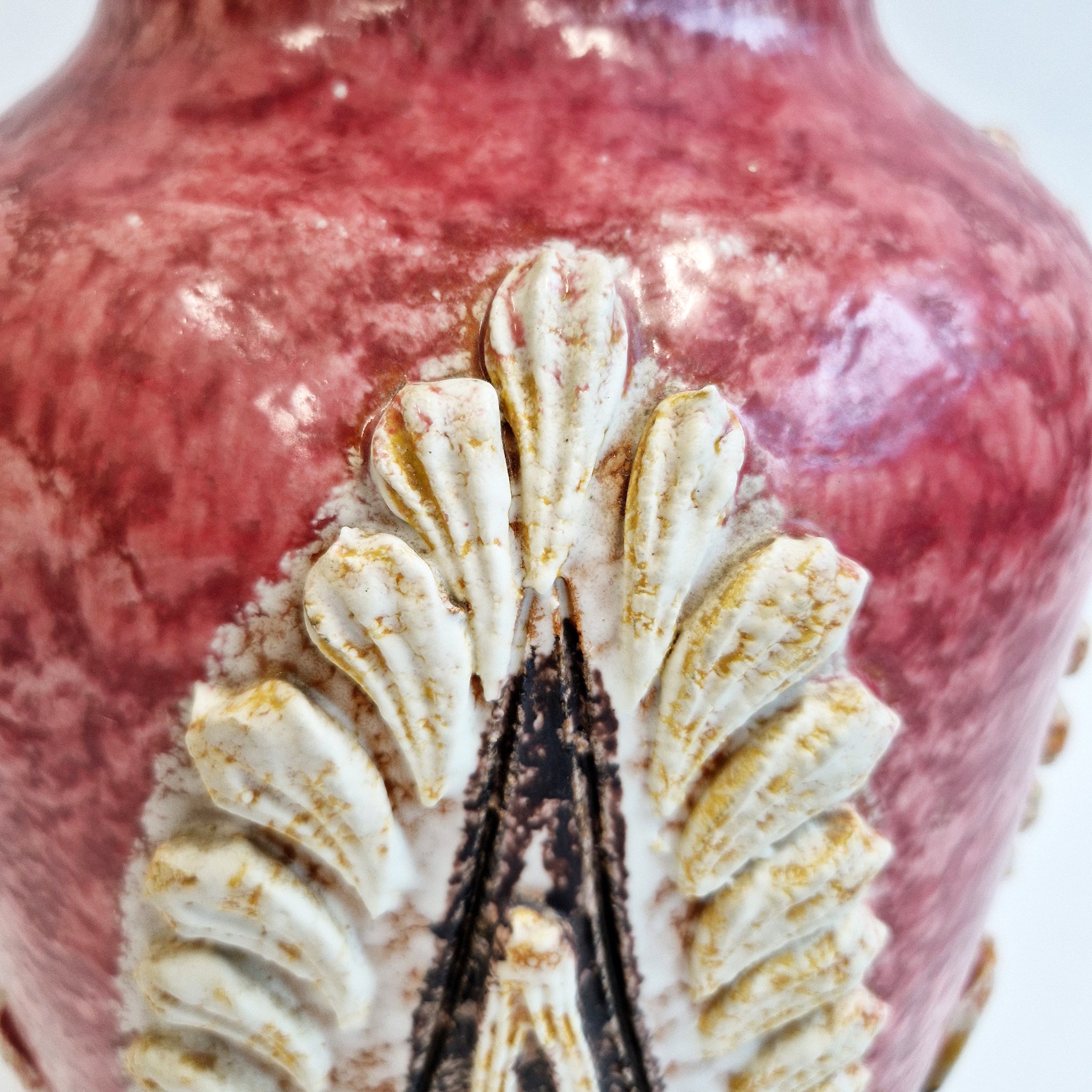 1960s vase attributed to Alvino Bagni for Raymor