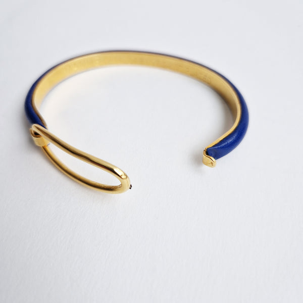 Pre-loved leather and gold bracelet by Mannelli