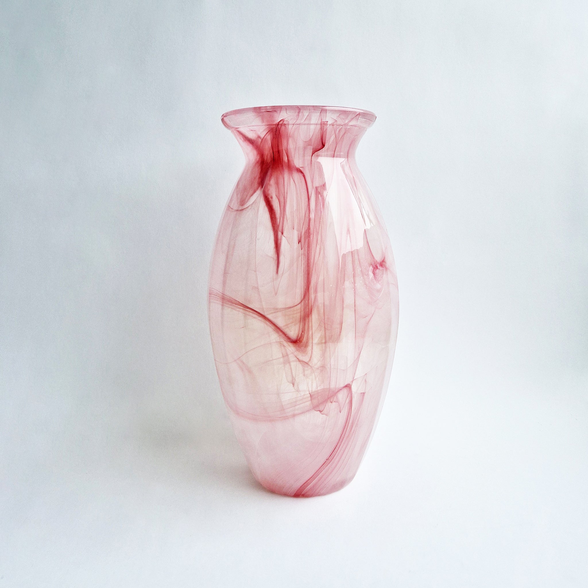 Vintage Italian pink glass vase by Vetreria Lux