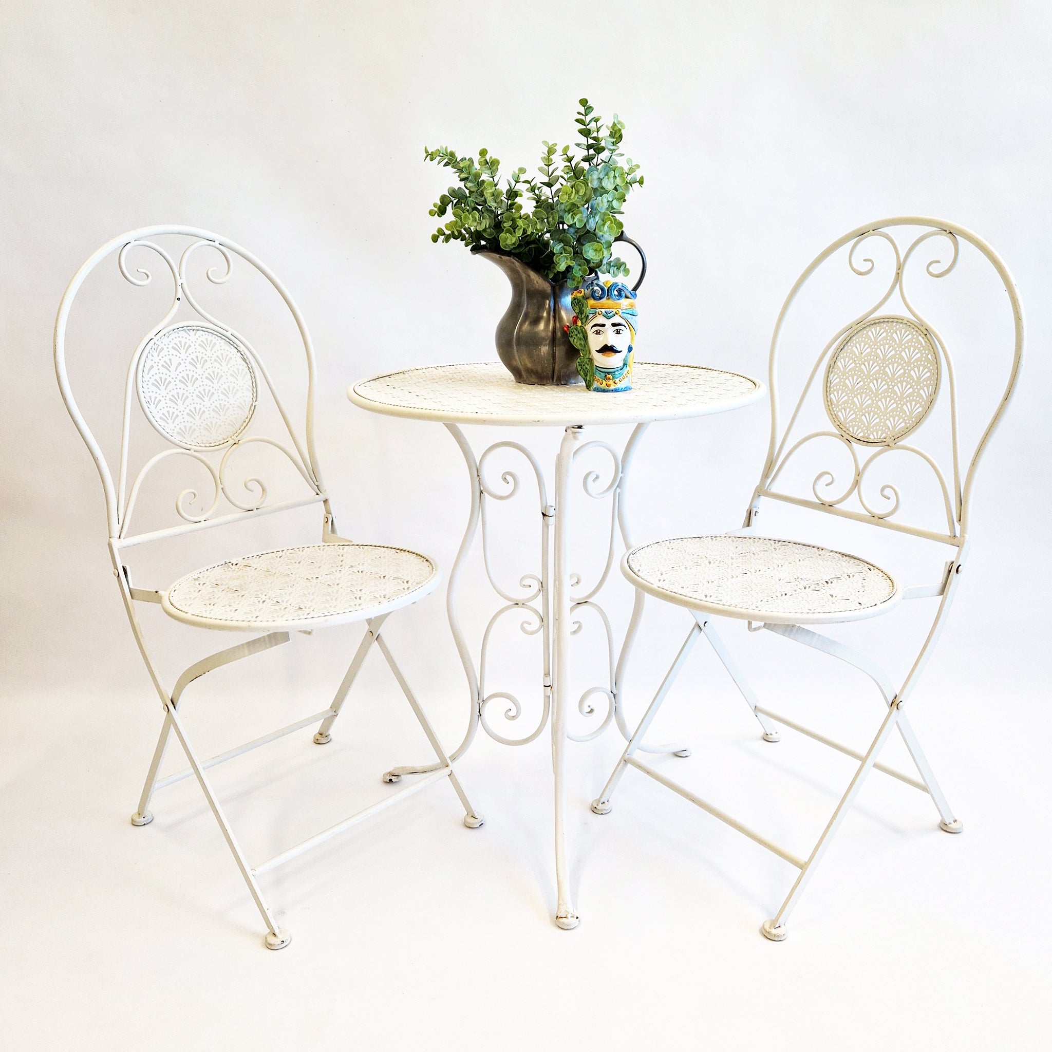 Vintage style garden set