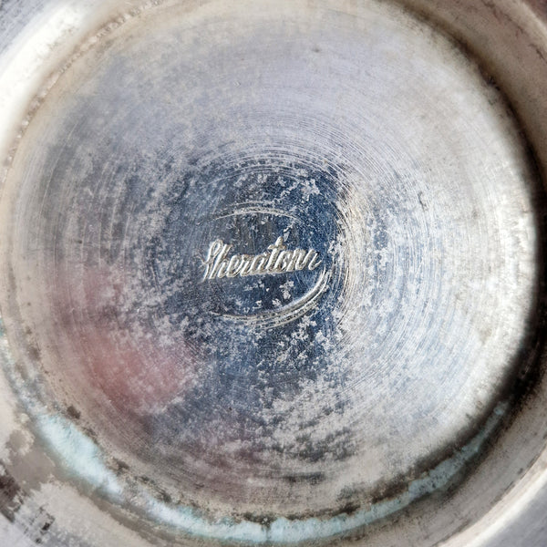 Vintage swirly pedestal fruit bowl