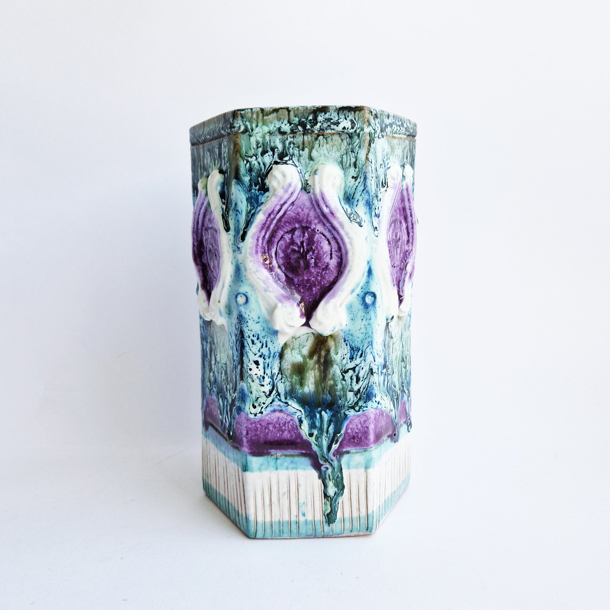 Vintage ceramic vase by Nuovo Rinascimento