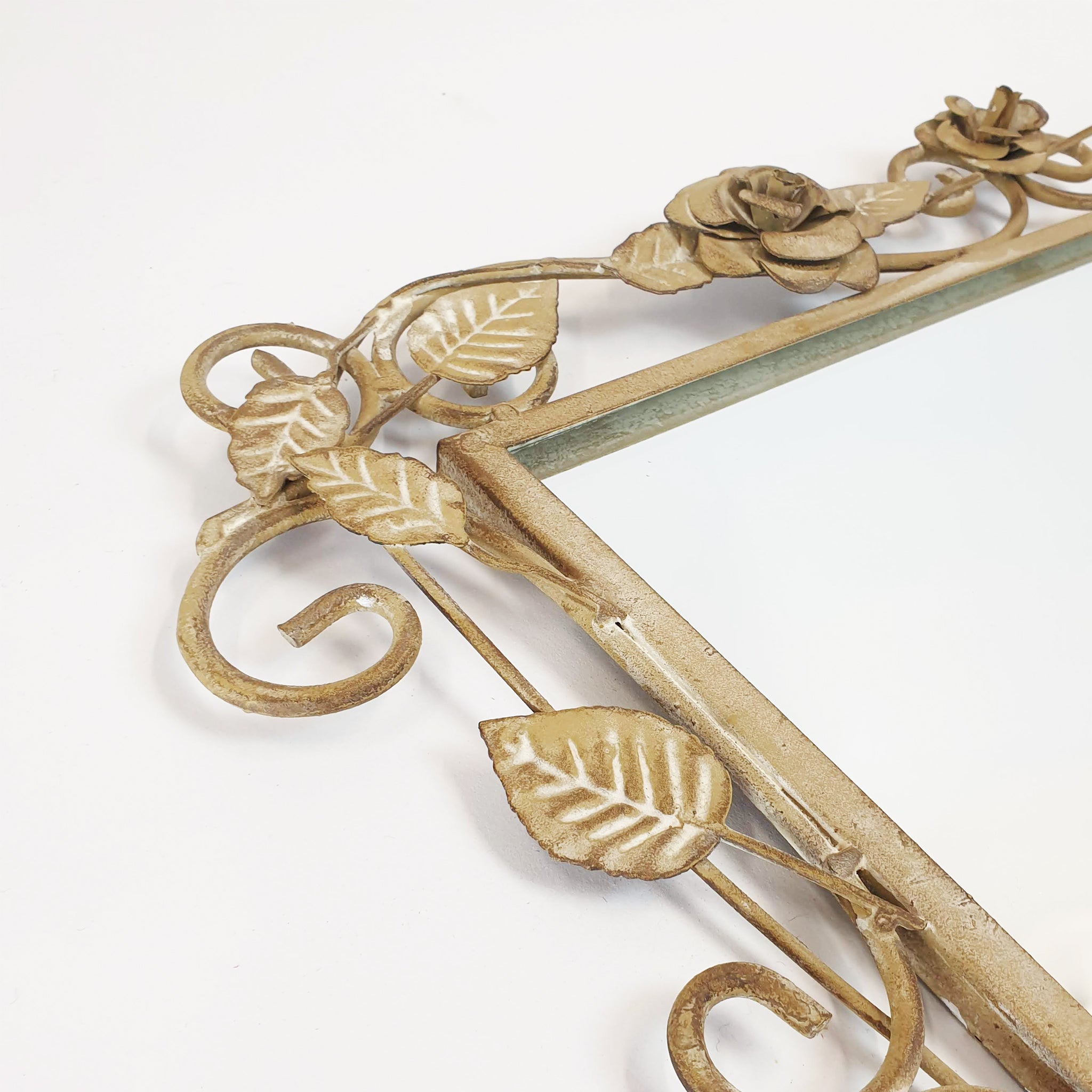 Mid-century Italian mirror with rose décor