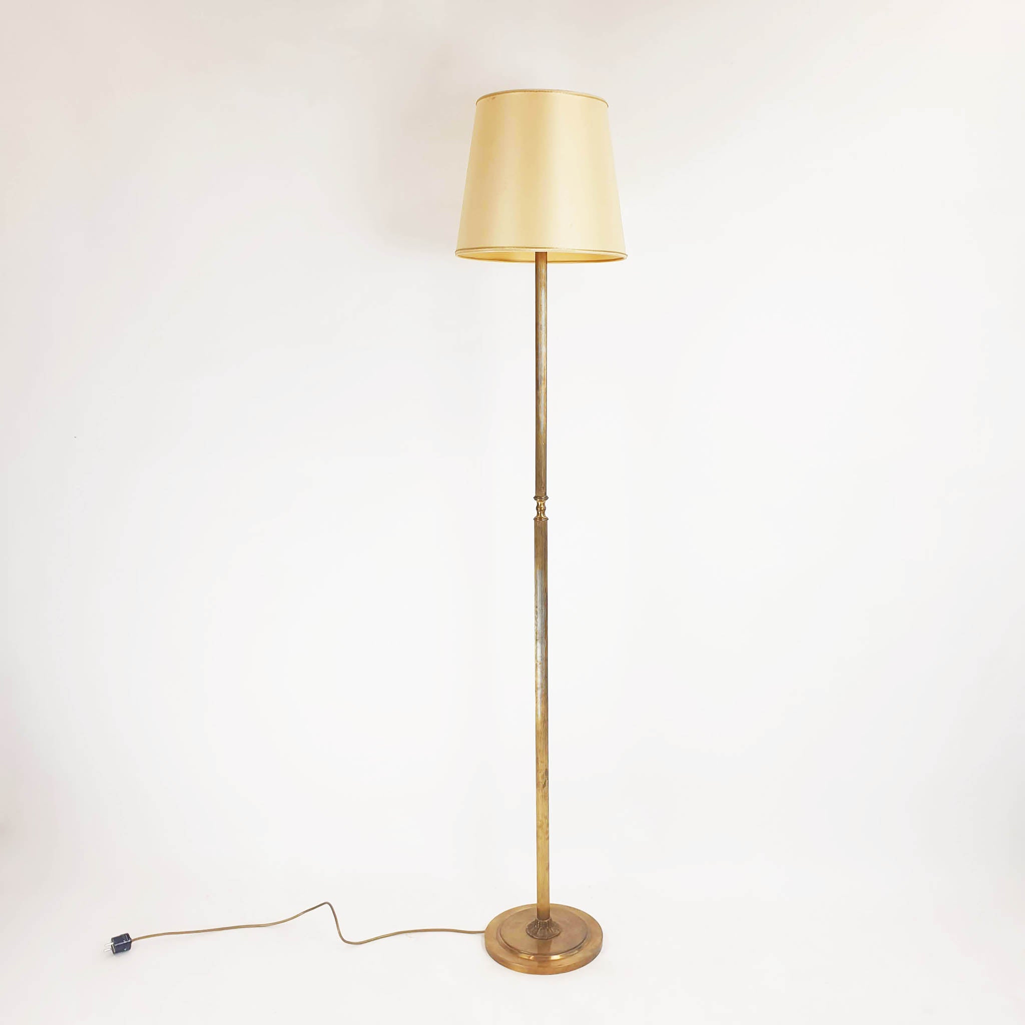 Vintage Italian brass floor lamp