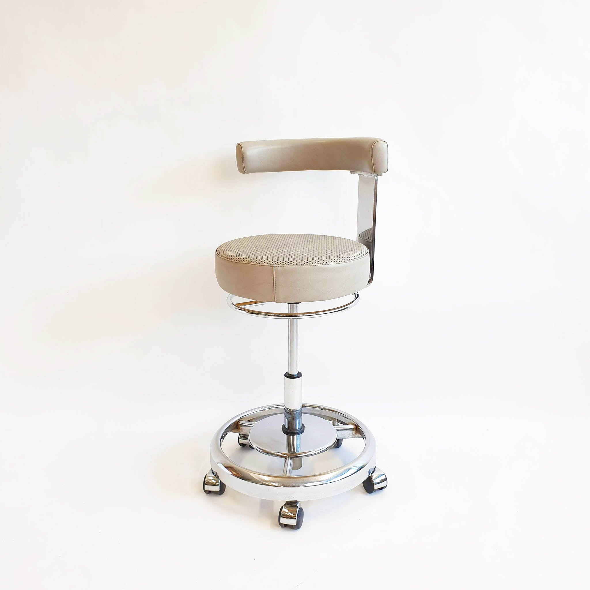 1980s Italian swivel chair by Euronda